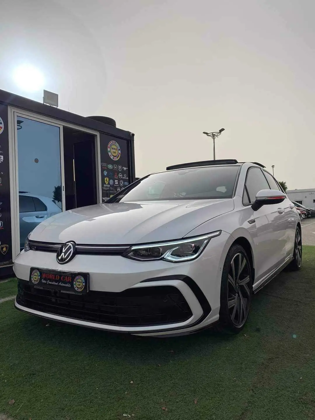  Golf 8 R LINE à Tunis - Photo 3