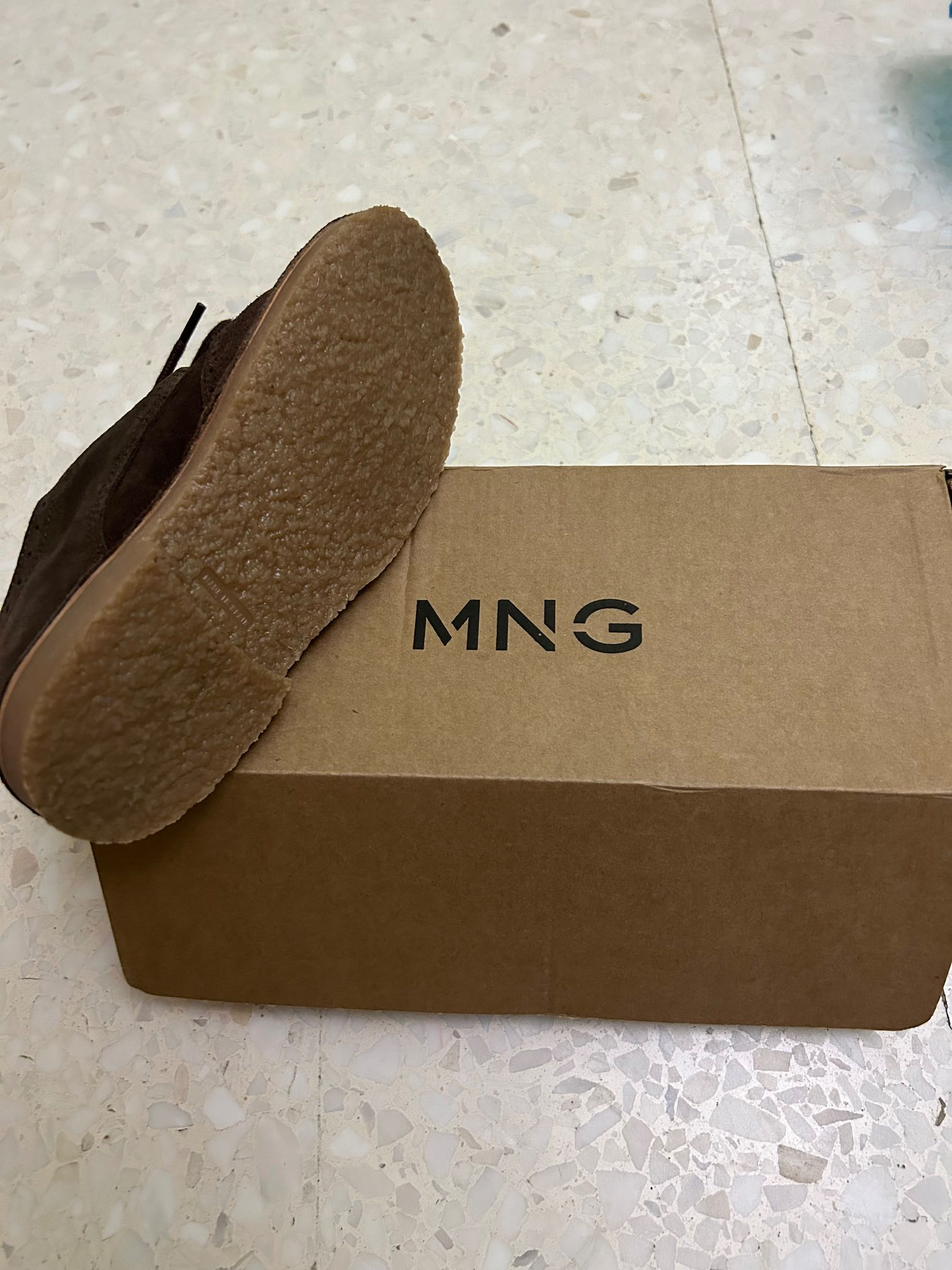  Paire de chaussures pour enfants à Nabeul - Photo 2