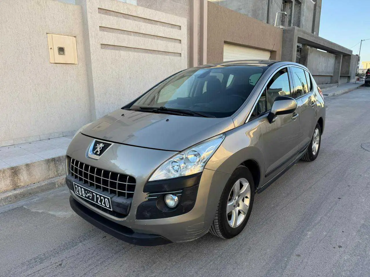  Peugeot 3008 boit auto à sousse - Photo 2