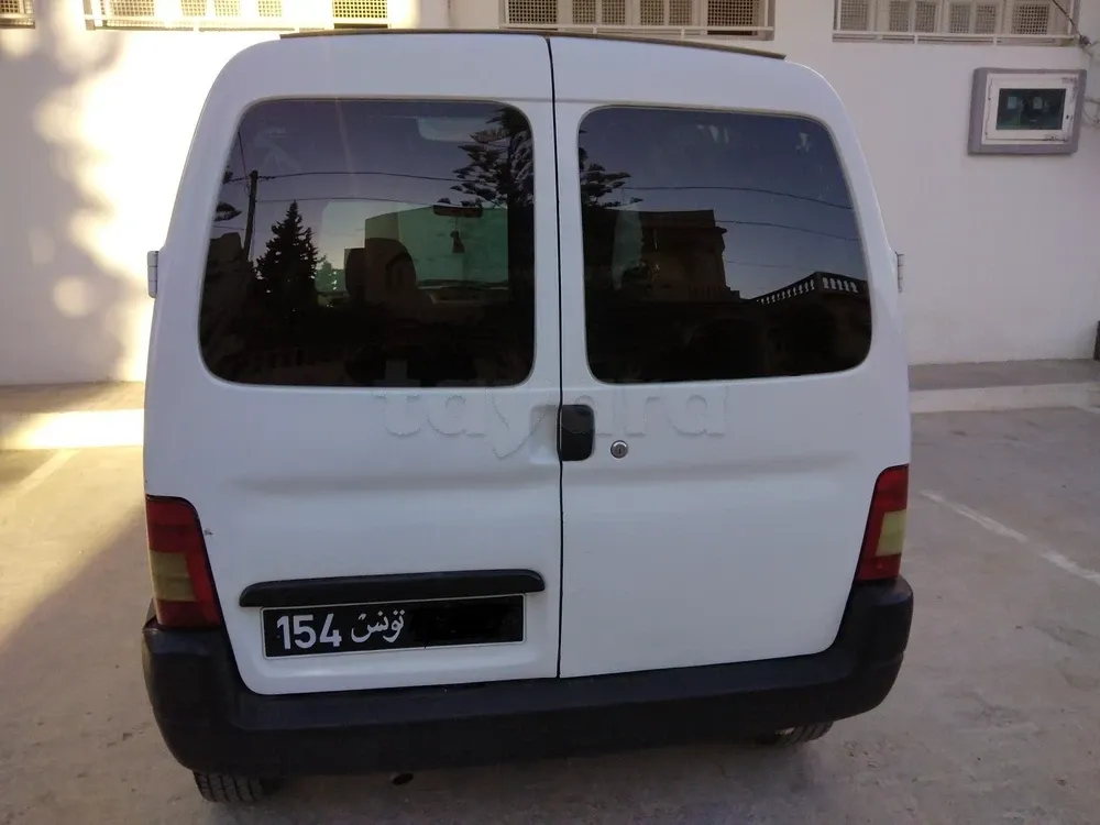  Citroën Berlingo Model : 2012 ; année : 11 / 2011 ; importée de France ; Diesel ; 1.9 à Ben Arous - Photo 3