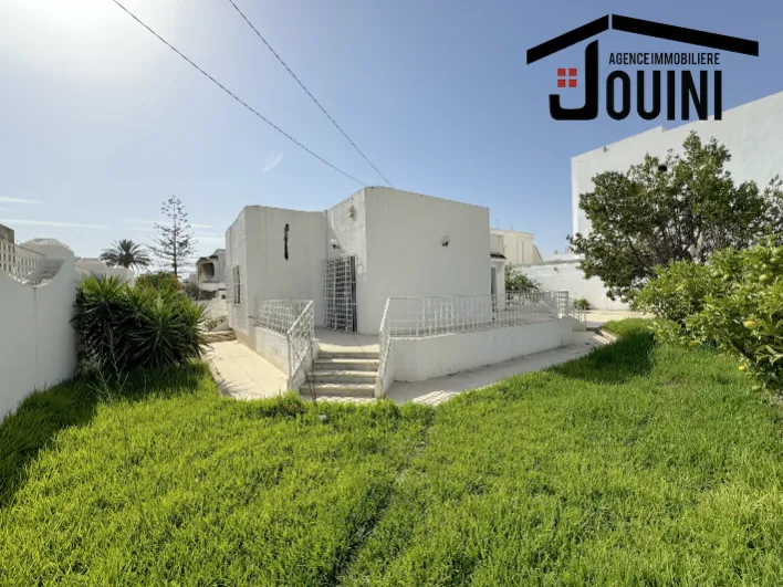  un appartement spacieux s+3 au RDC vide a louer situé a Manazah 9 A coté clinique l'éspoir 