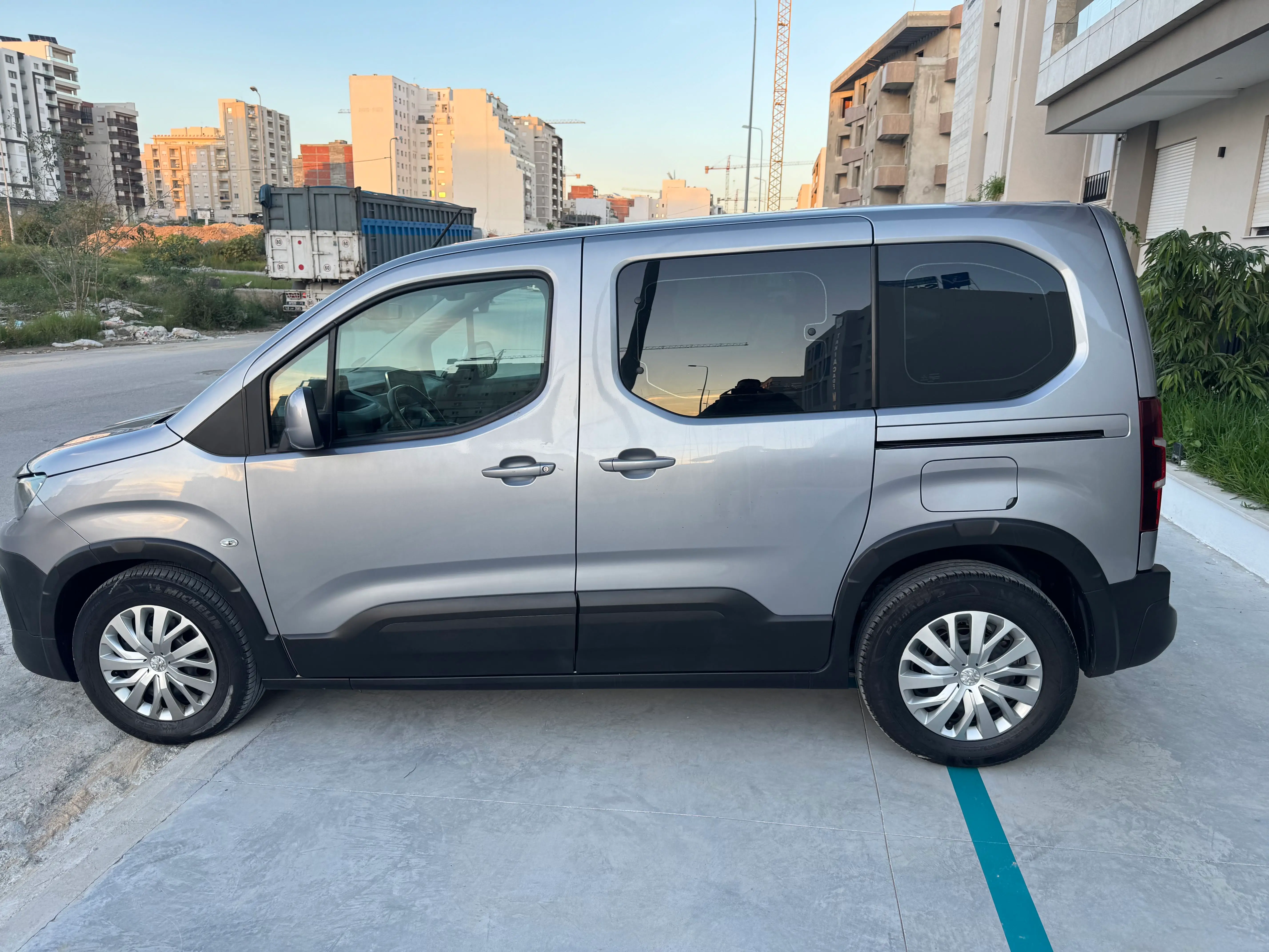  Peugeot K9 2020 à sousse - Photo 2