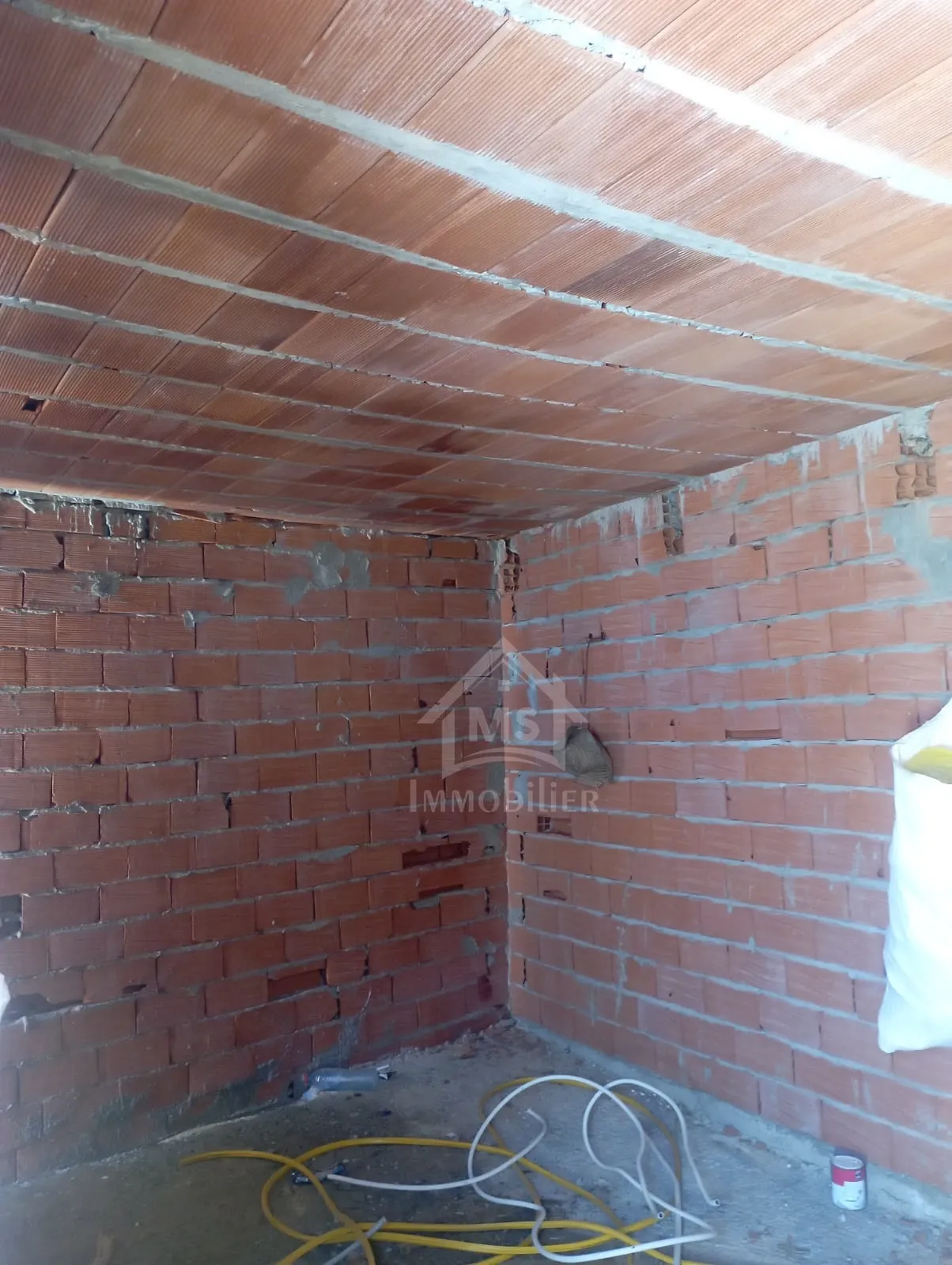 Terrain clôturé avec studio à Hammamet Sud à vendre à 85 MD 51355351 à Nabeul - Photo 3