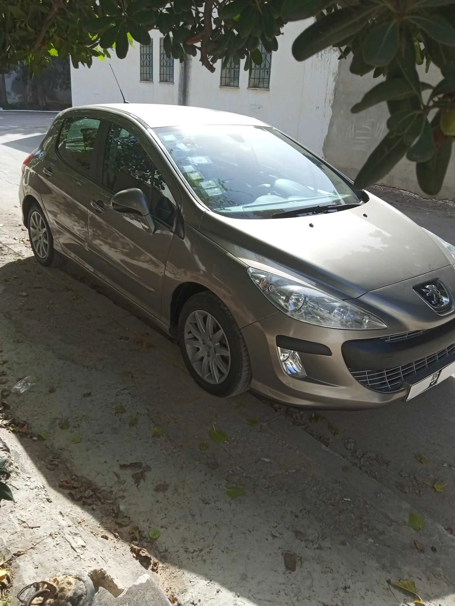  KIA SPORTAGE ESSENCE 