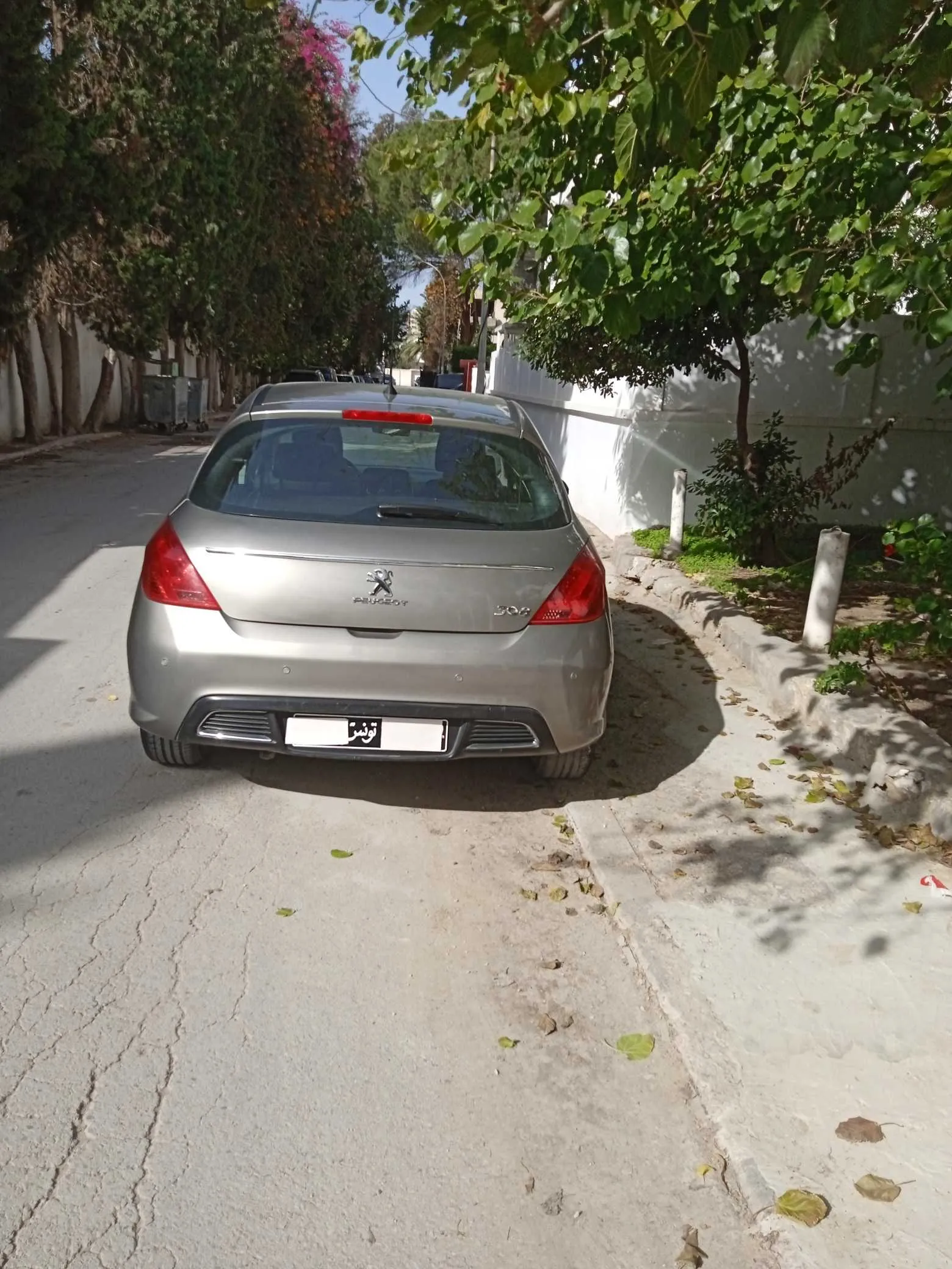  Peugeot 308 : mod 2011 ess 1.4 T.B état orgn com neuf Tel:54 607 492 . à Ariana - Photo 2