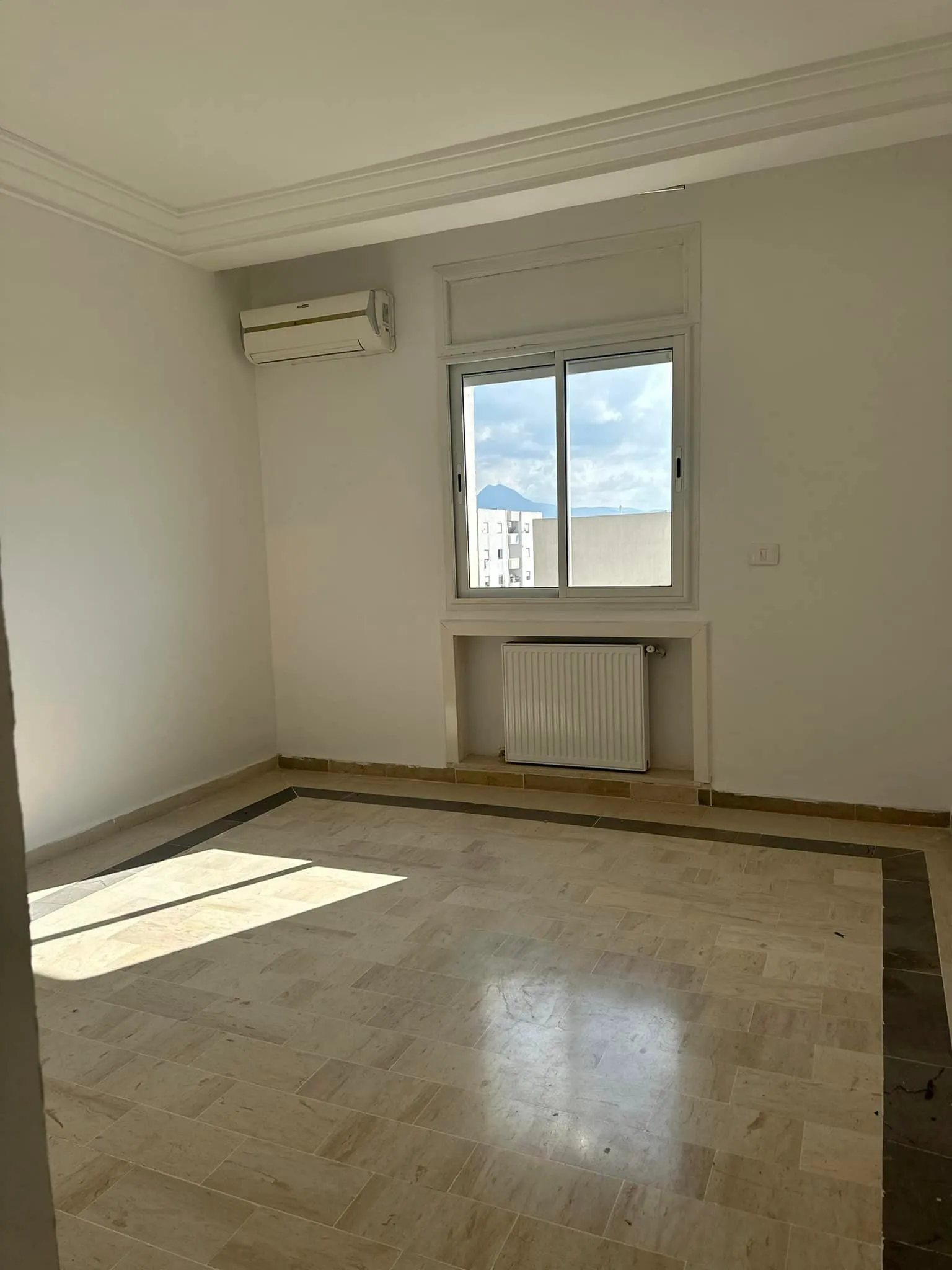  A vendre appartement s2 avec place parking sous sol à médina jadida 3 à Ben Arous - Photo 2