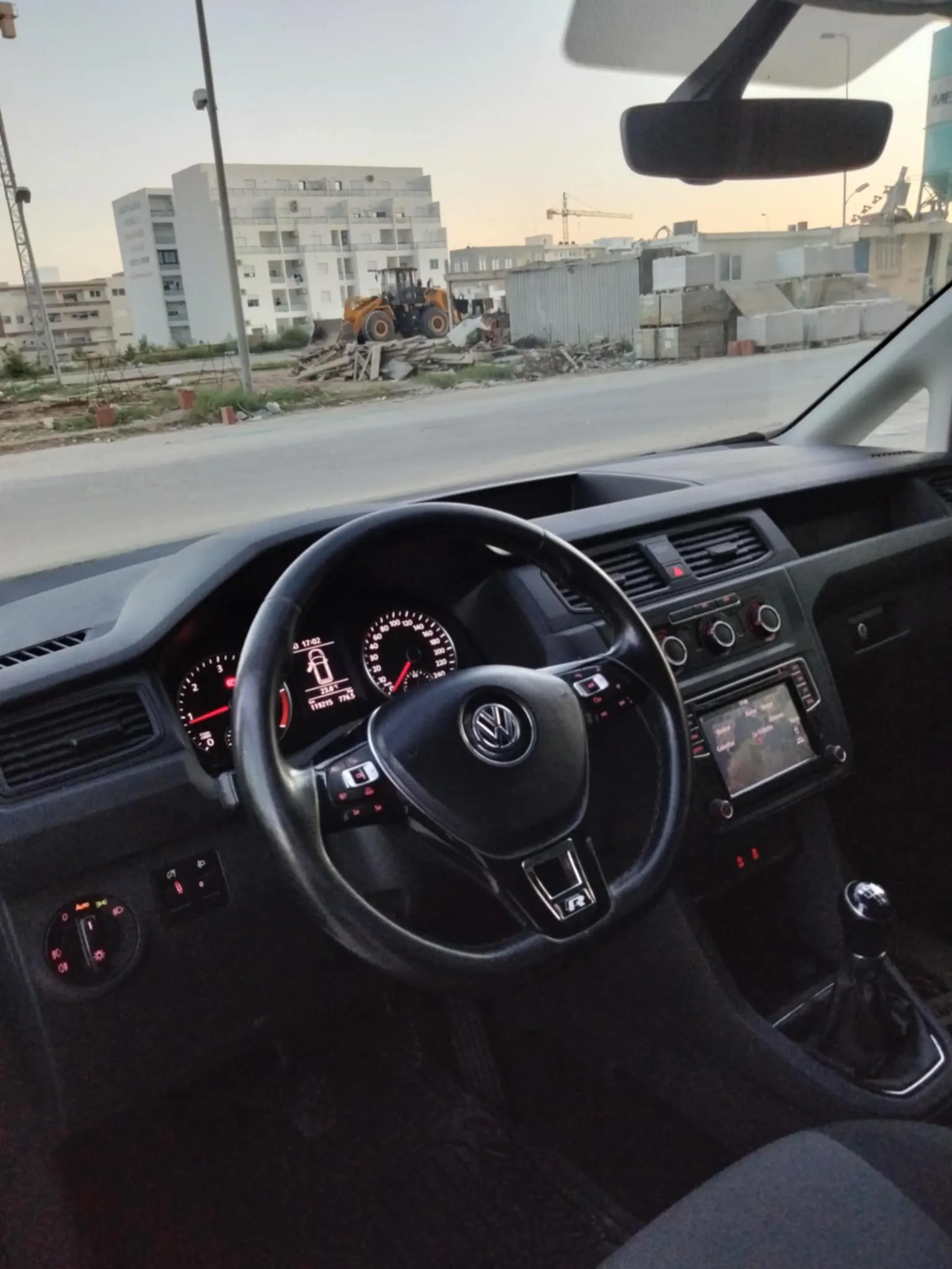  volkswagen caddy 2L à sousse - Photo 3