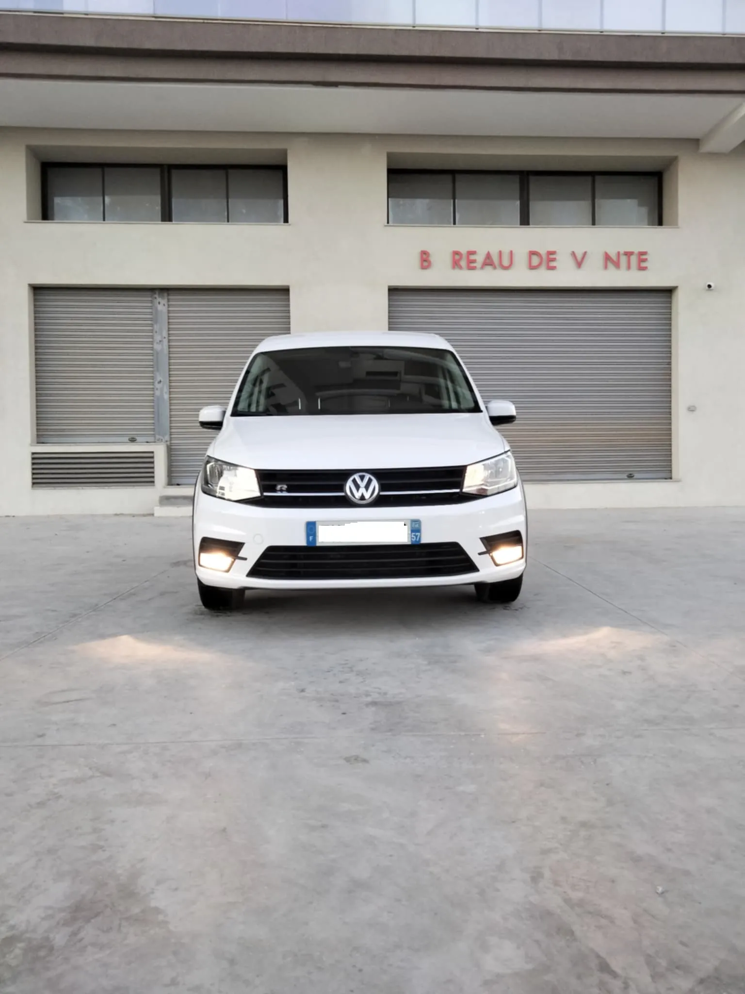  volkswagen caddy 2L à sousse - Photo 2