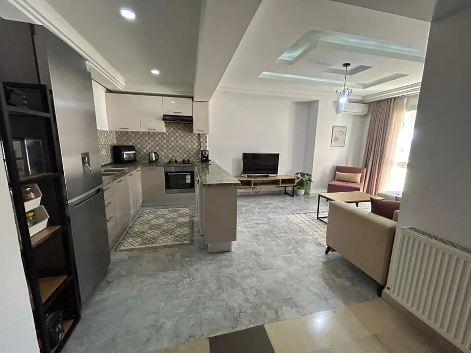  un appartement s+2 au 1er étage dans un immeuble privé a louer bureautique situé a Nogra (route bizerte) 