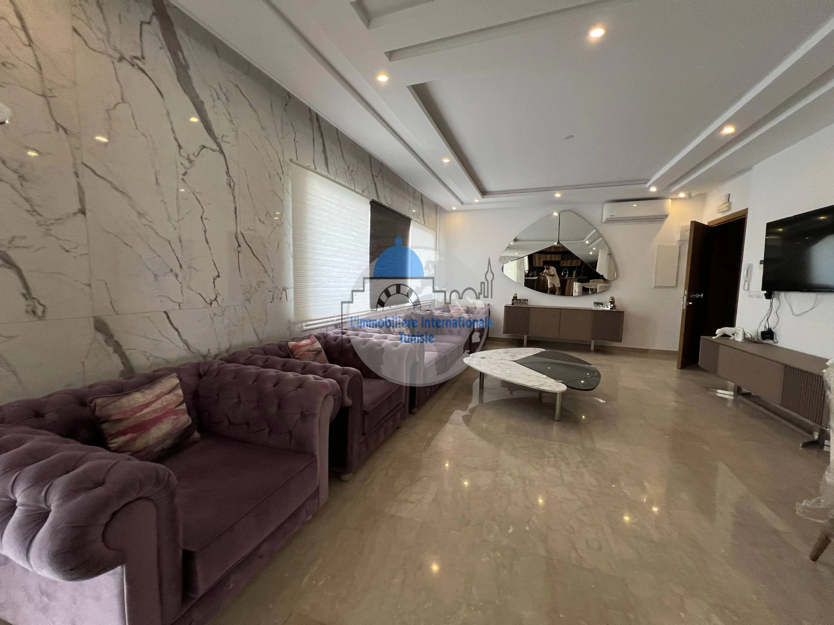  A louer un luxe S4 ave piscine bien meublé à Sahloul à sousse - Photo 2