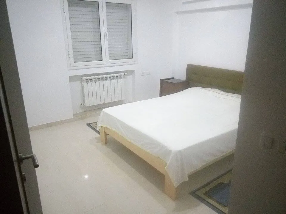  A louer un appartement S+1 meublé à la marsa à Tunis - Photo 2
