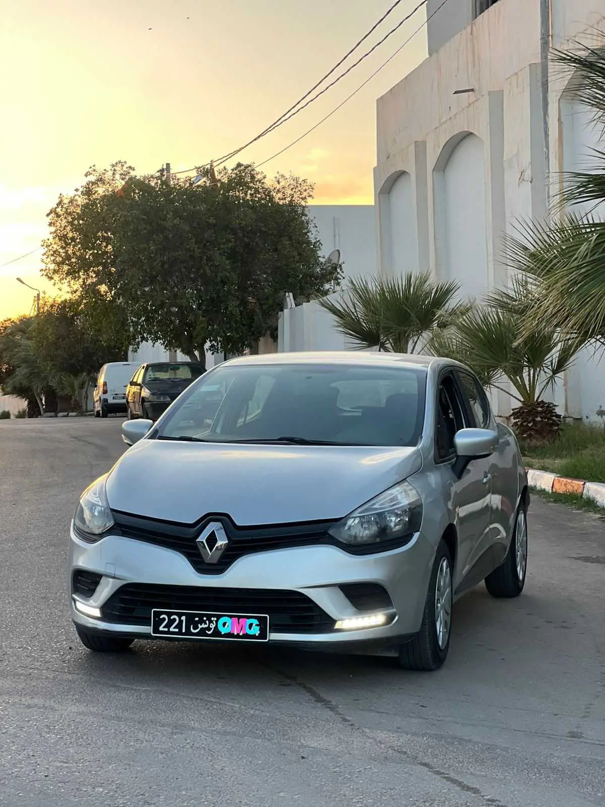  RENAULT CLIO 4 DENAMIC 4cyl ESSENCE à gabes - Photo 3
