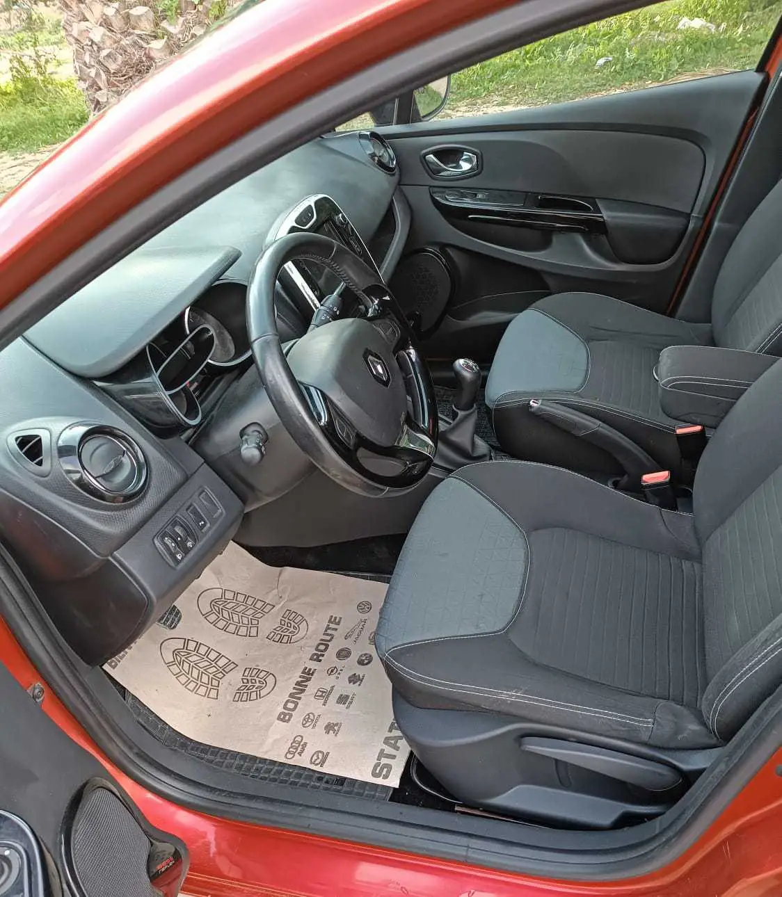  Clio 4 Dynamique Neuf à Nabeul - Photo 2