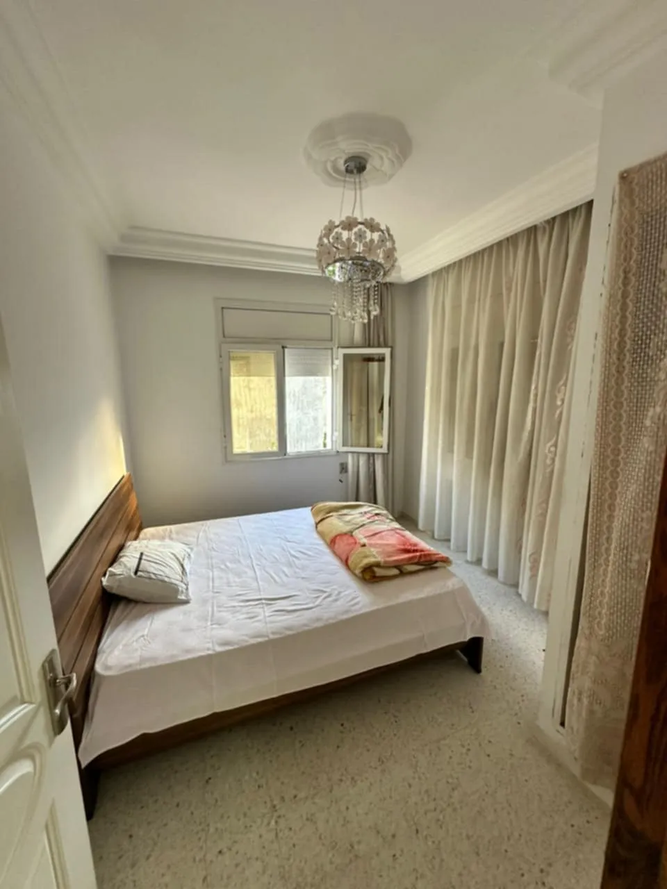  a louer un étage de villa meublée a la nouvelle medina 3 à Ben Arous - Photo 2