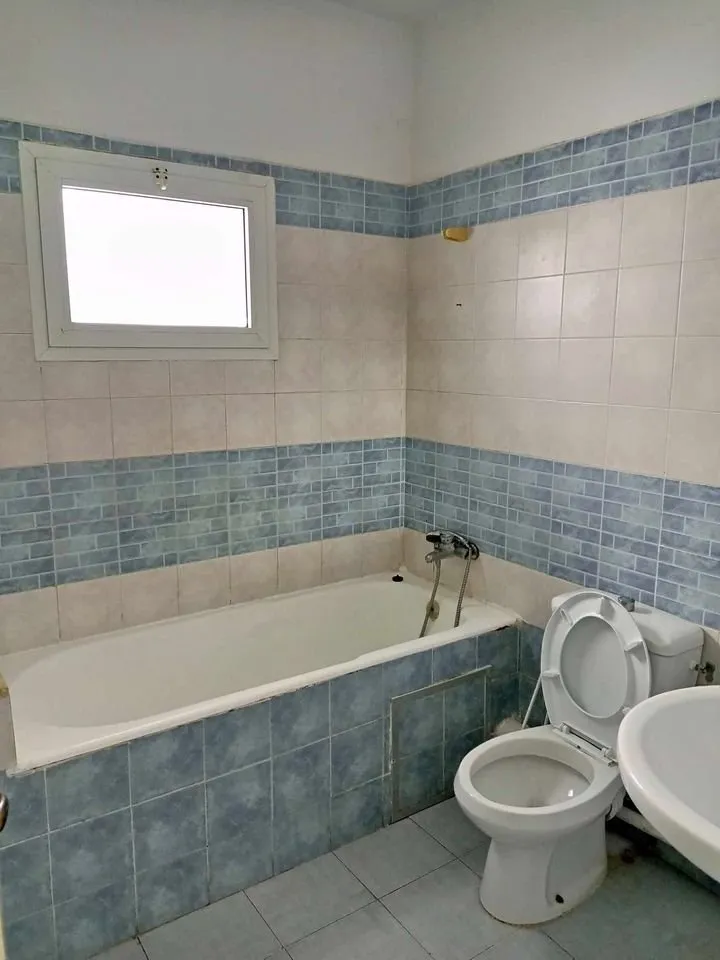  A louer un appartement de type s3 à nouvelle médina3 à Ben Arous - Photo 2