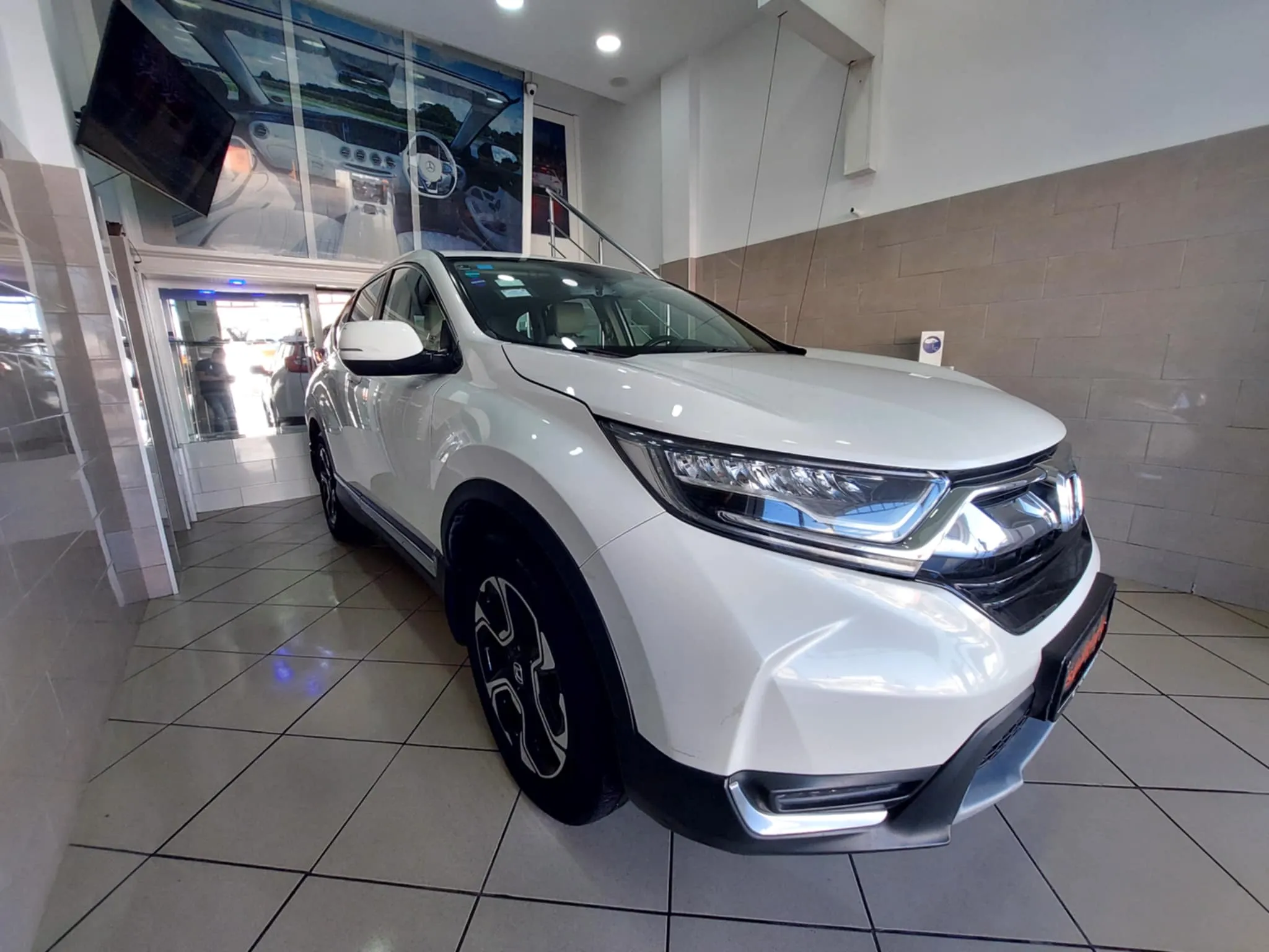  Honda Cr-V 1.5 Vtec Turbo Awd -Tel 98479647-21140009 à Ariana - Photo 3