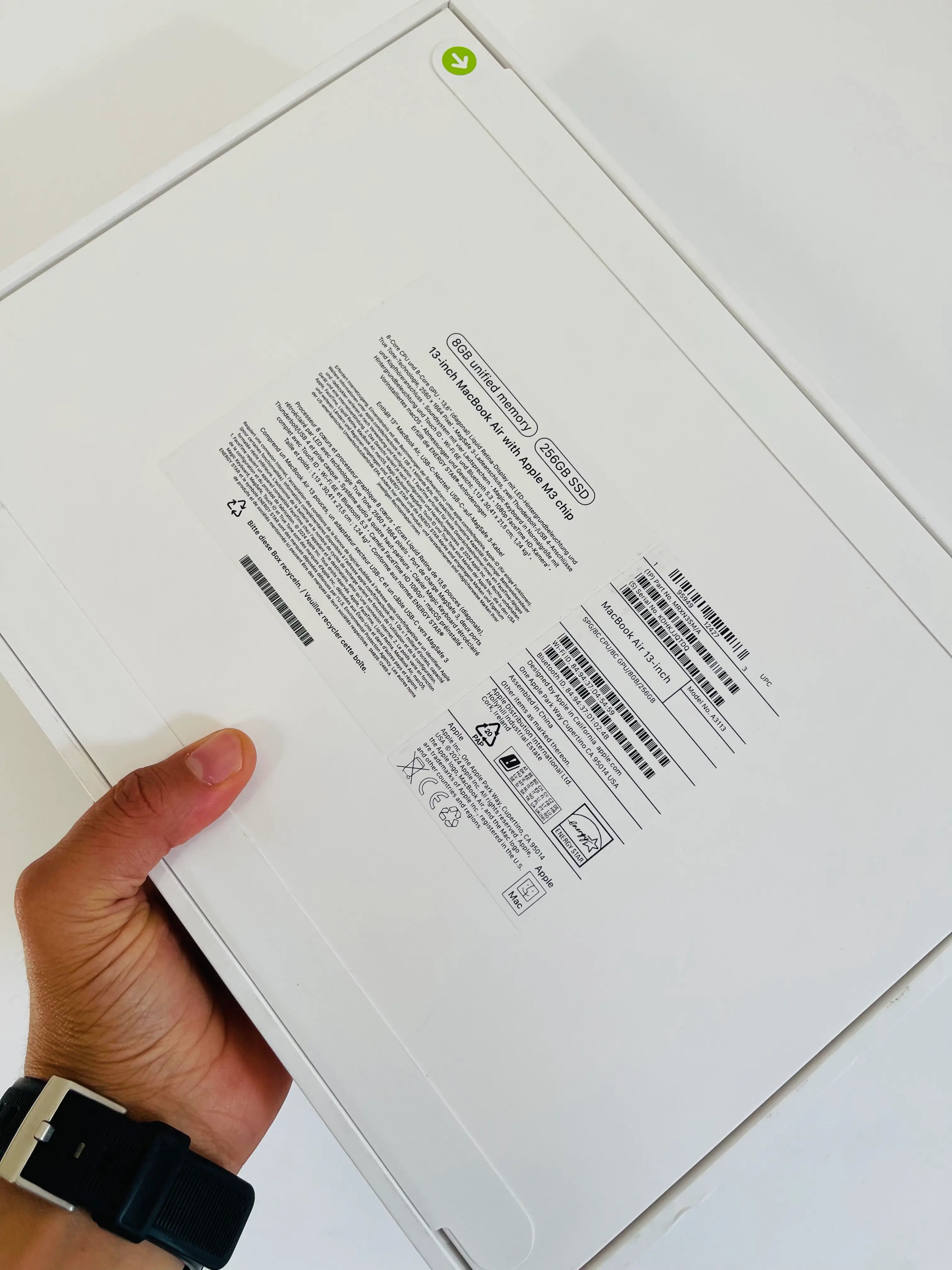  MacBook air m3 cacheté à Ariana - Photo 2