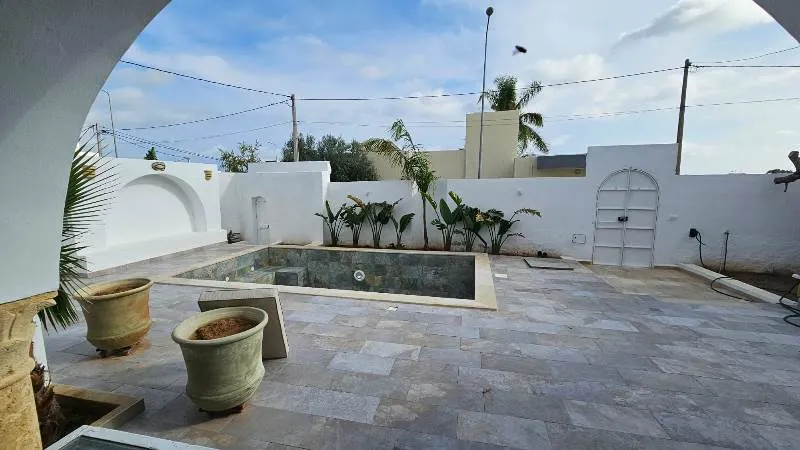    S2 meublé a soukra 100 d