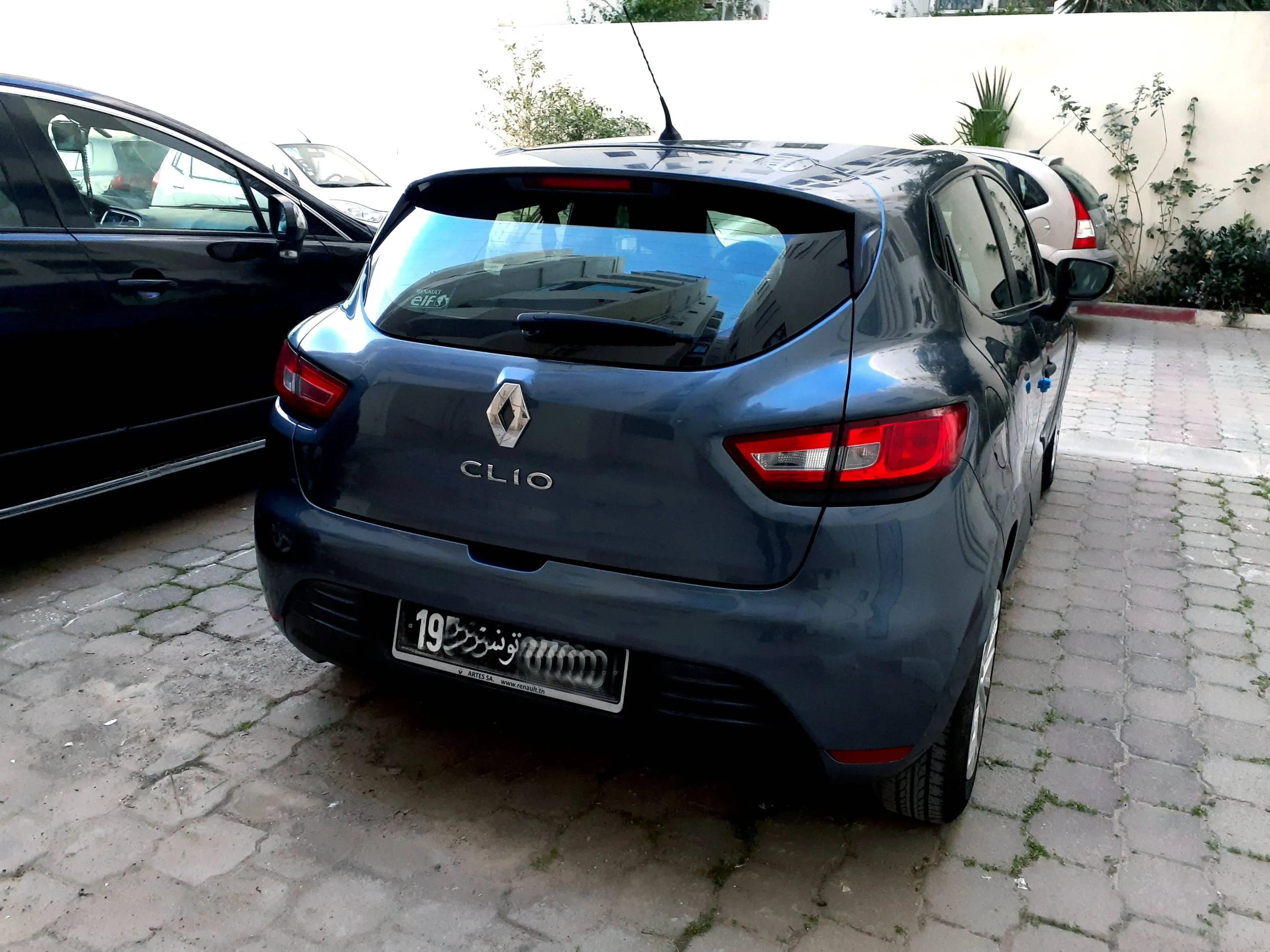  RENAULT CLIO 4 tu 196 à Tunis - Photo 2