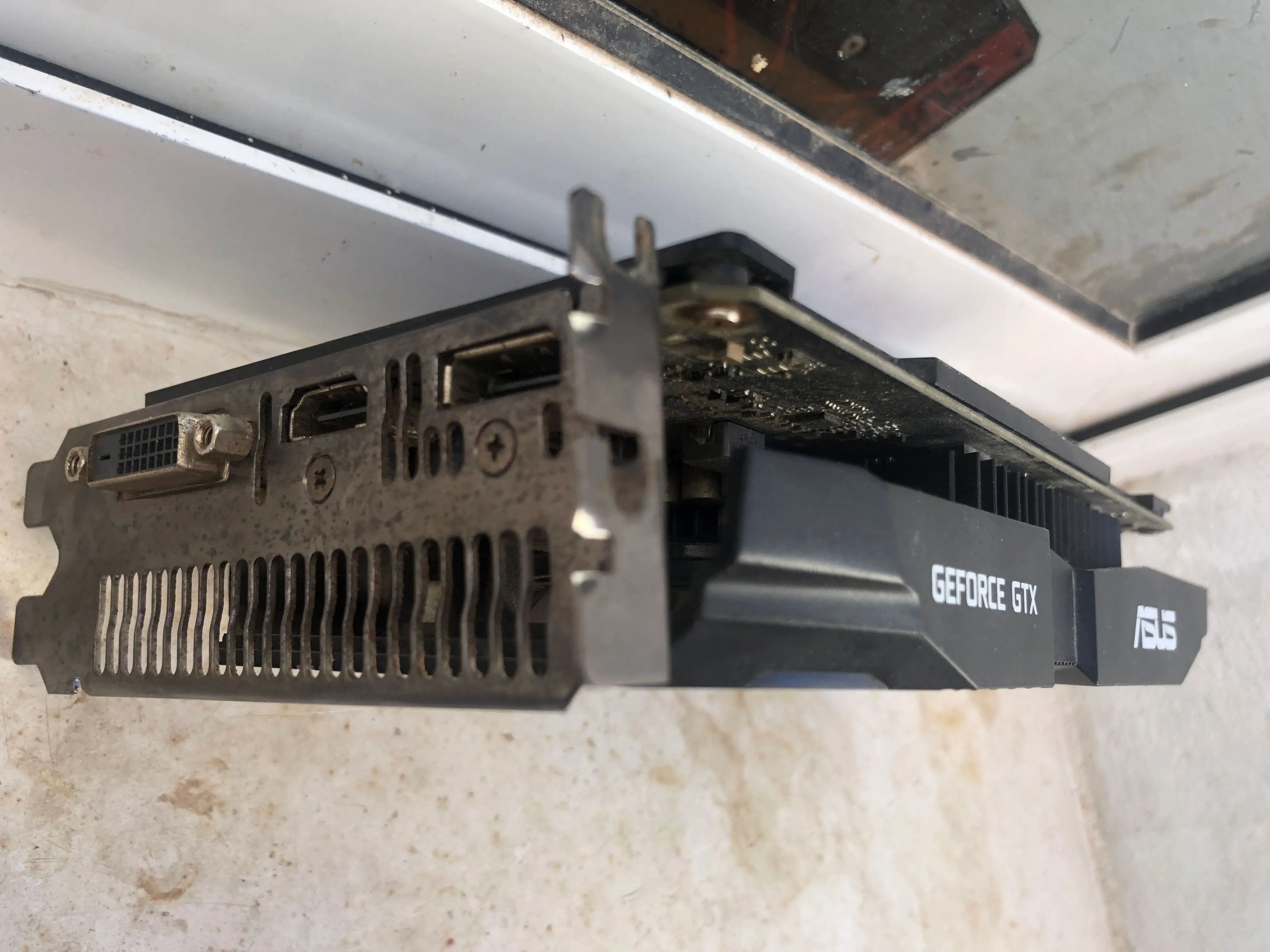  CARTE GRAPHIQUE ASUS GTX 1050 TI / 4 GO à Ben Arous - Photo 2