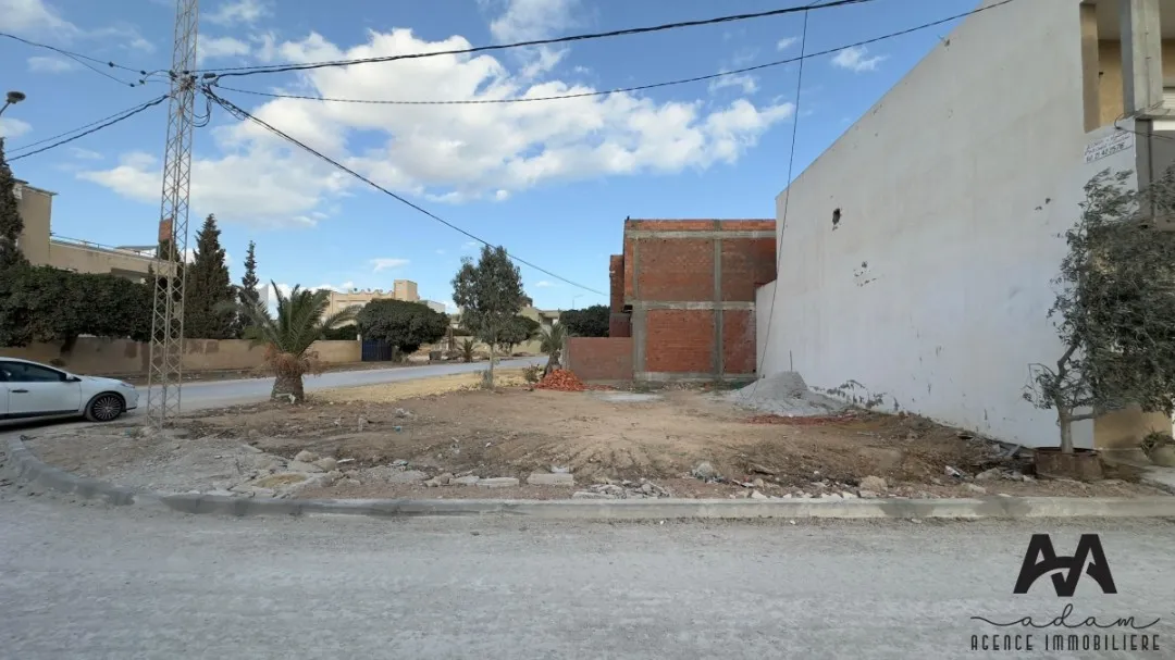  Terrain qui fait le coin de 175m² à Beni khiar à Nabeul - Photo 2