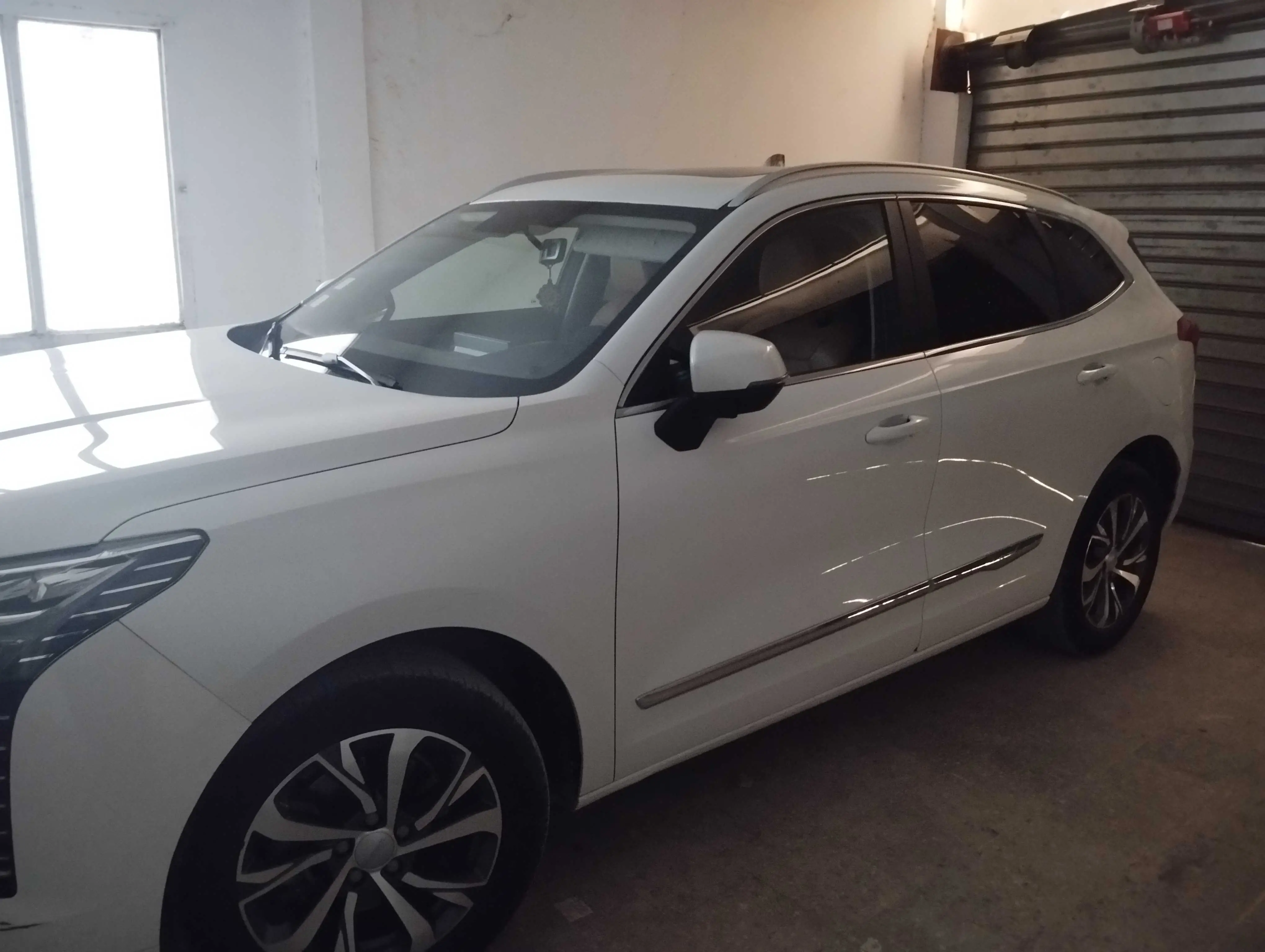  A vendre Haval jolion vitesse automatique blanche à Ariana - Photo 2