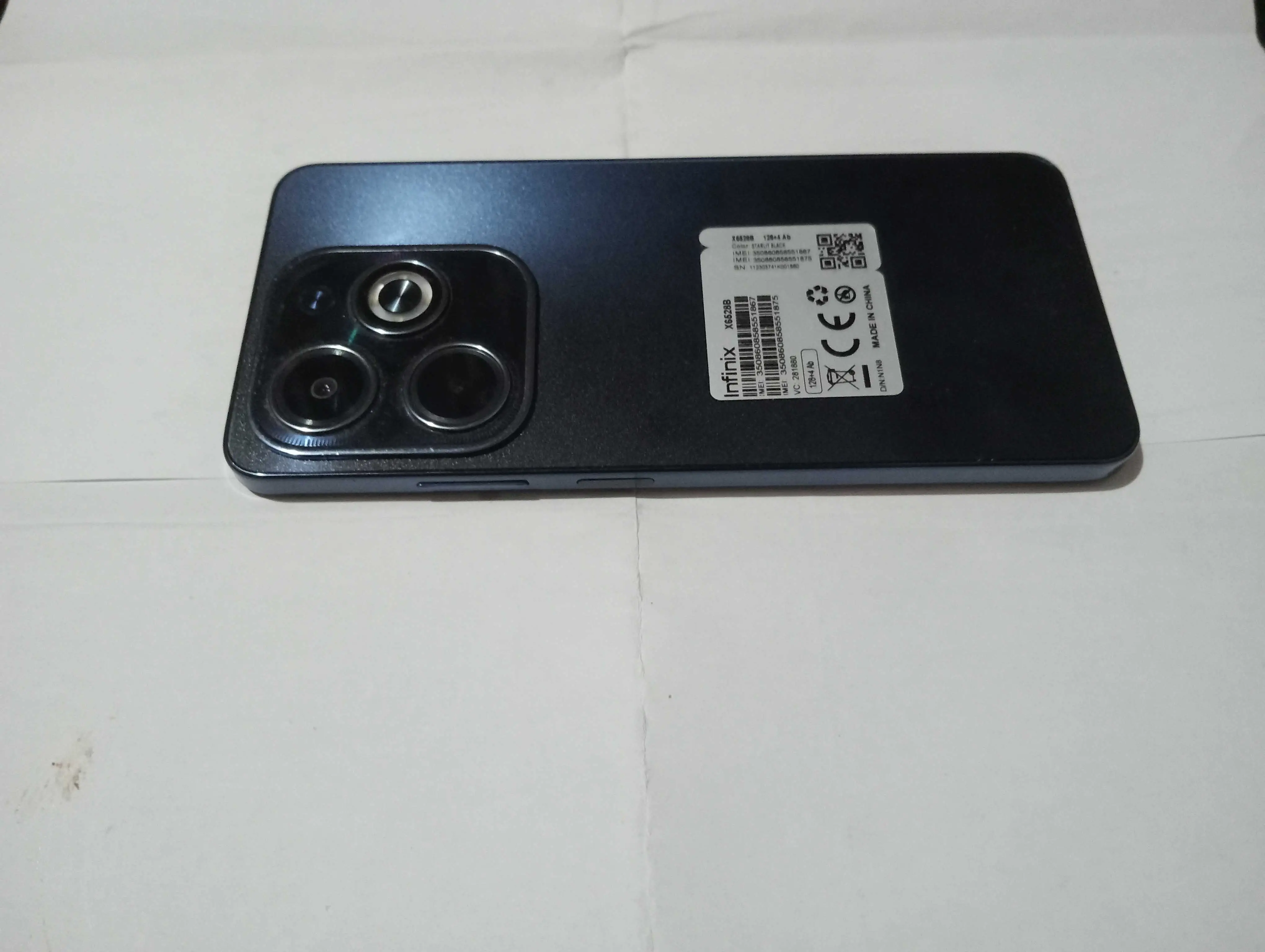  infinix hot 40i à Manouba - Photo 2