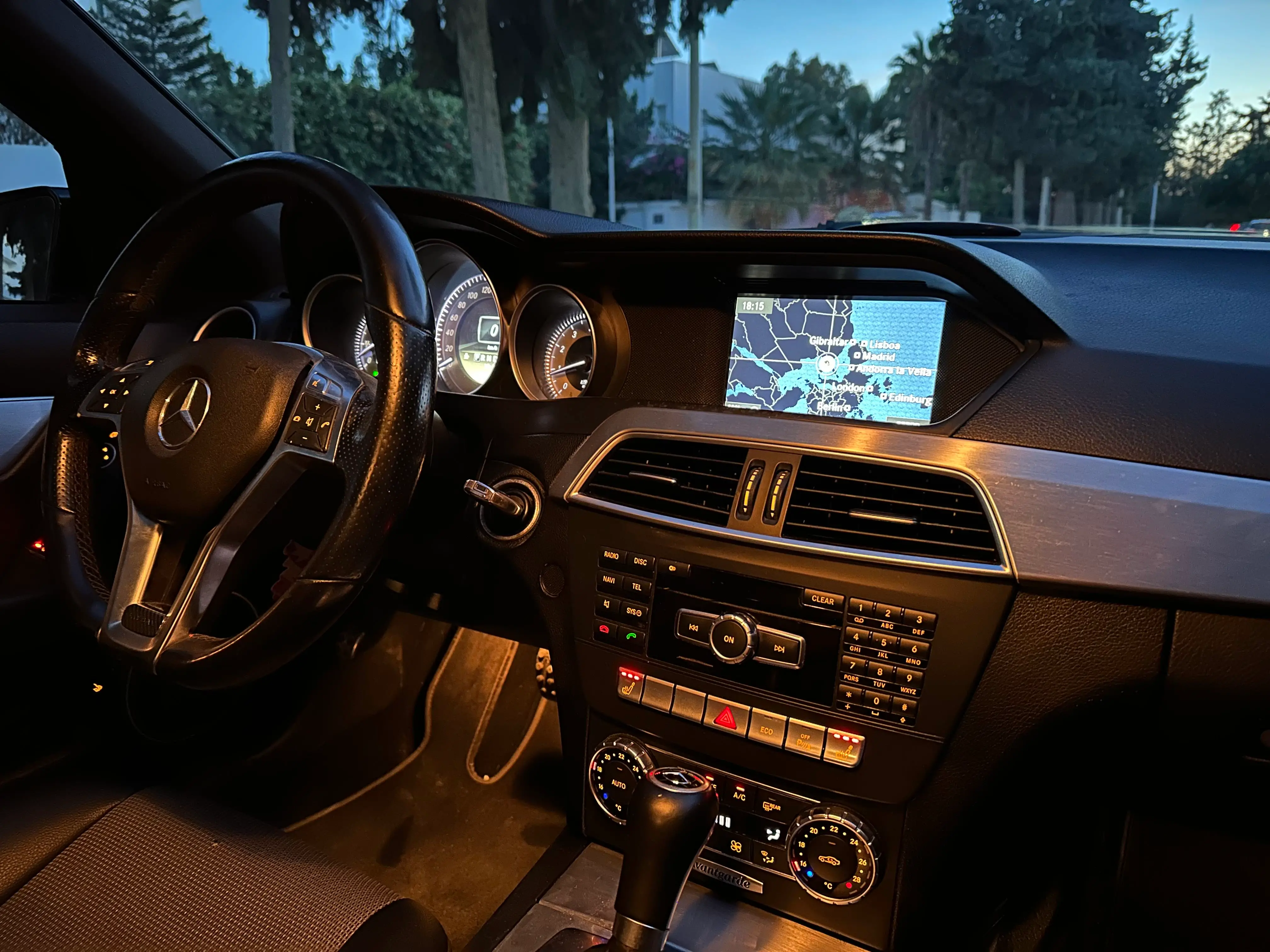  Mercedes classe c180 restylé kiT amg bva importè à Ariana - Photo 2