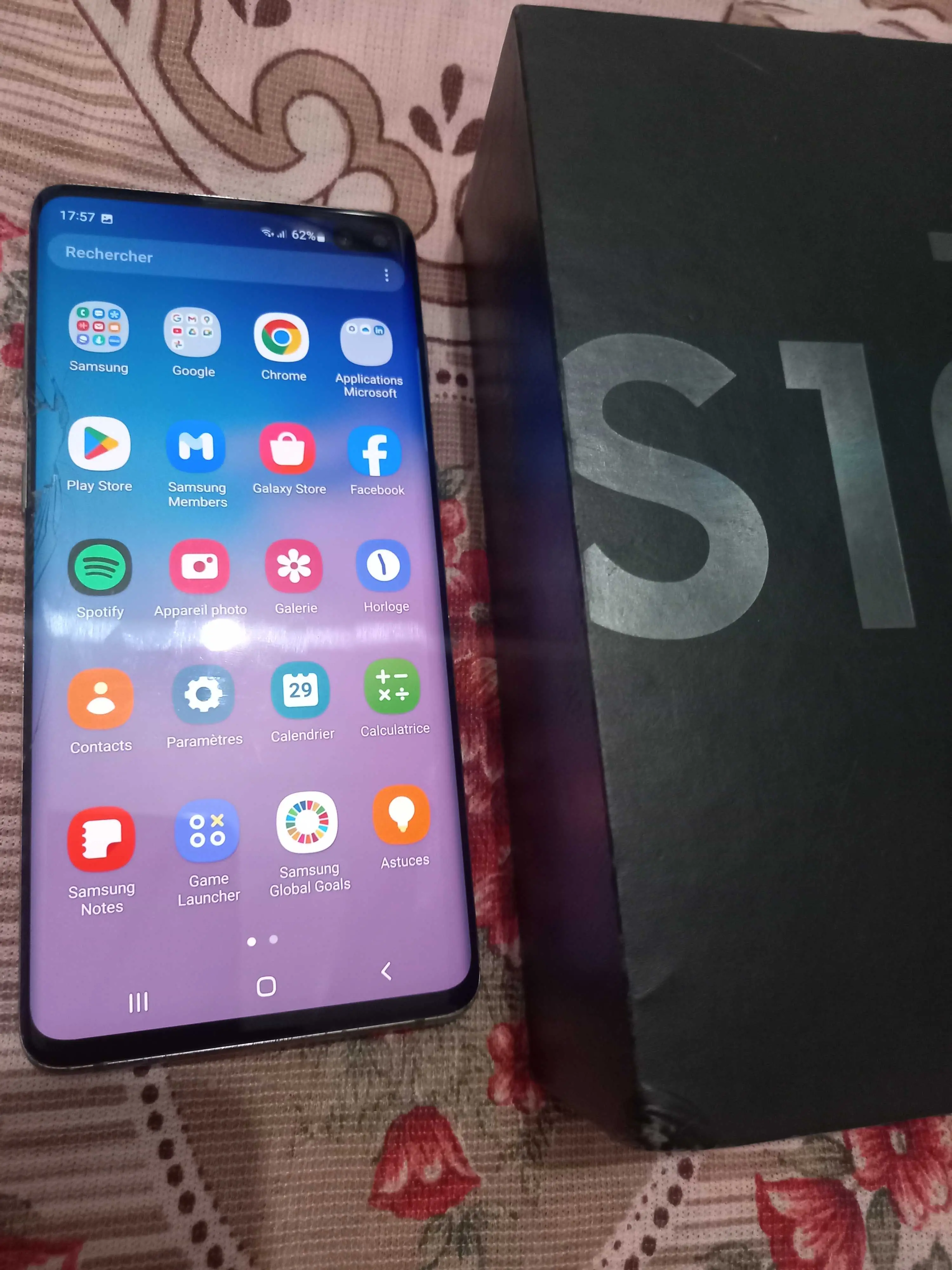  Samsung S10 plus à Tunis - Photo 2