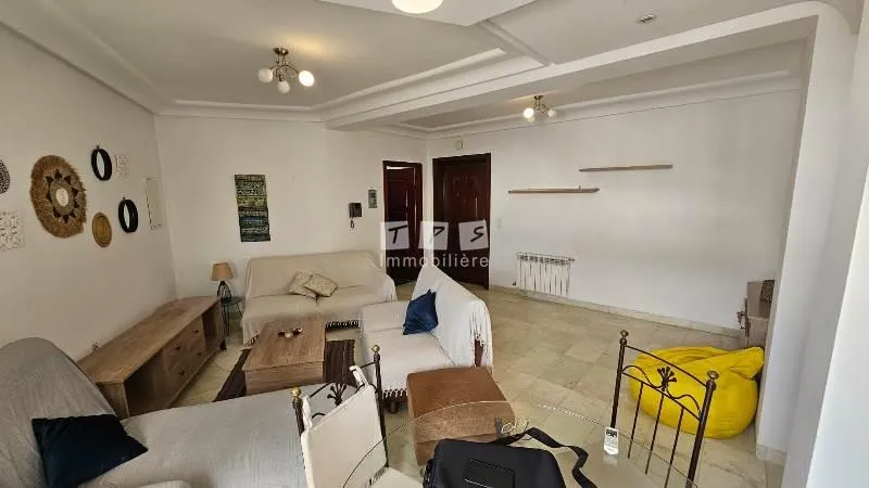 S+4 en Vente à Jardin d'Ennasr