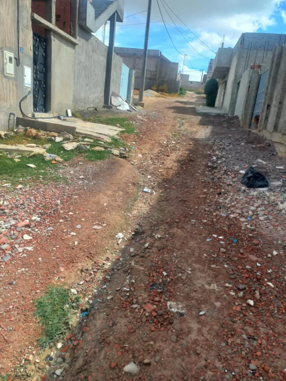 ????Terrain pour Construction (حي الأساتذة) à Tunis - Photo 2
