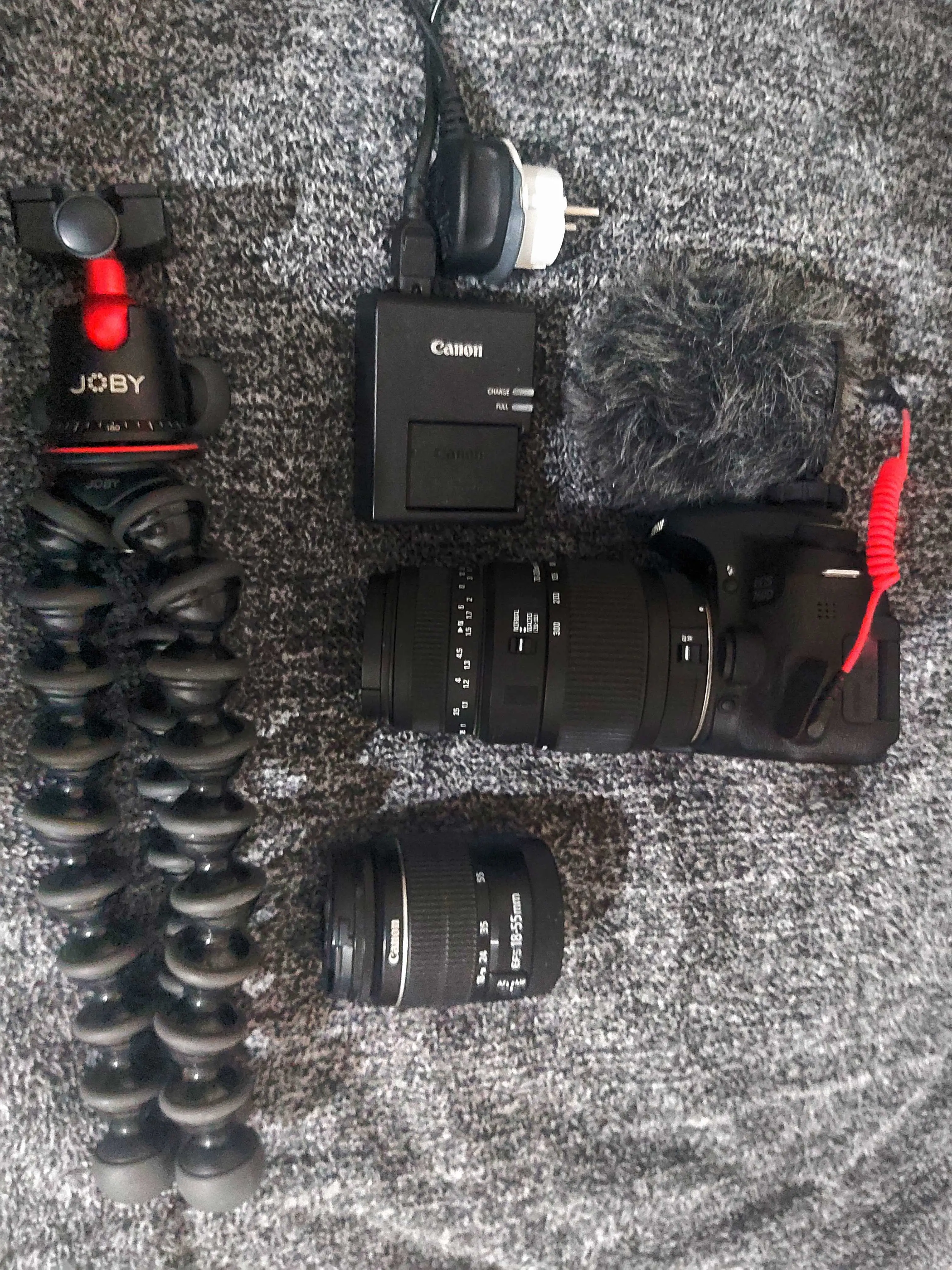  Canon eos 760d en très bonne état 