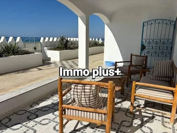  Villa à vendre pieds dans l'eau à la plage el Marsa Kélibia à Nabeul - Photo 2