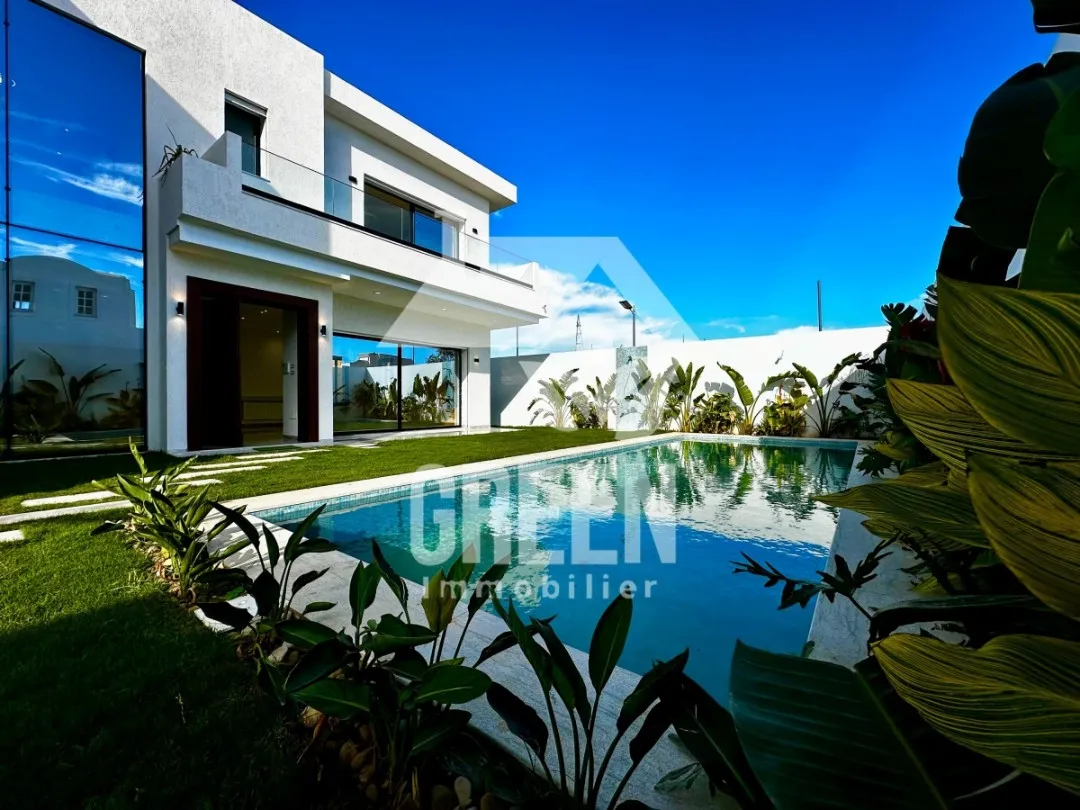 VILLA MEUBLÉE À MELLITA DJERBA ZU - RÉF V678