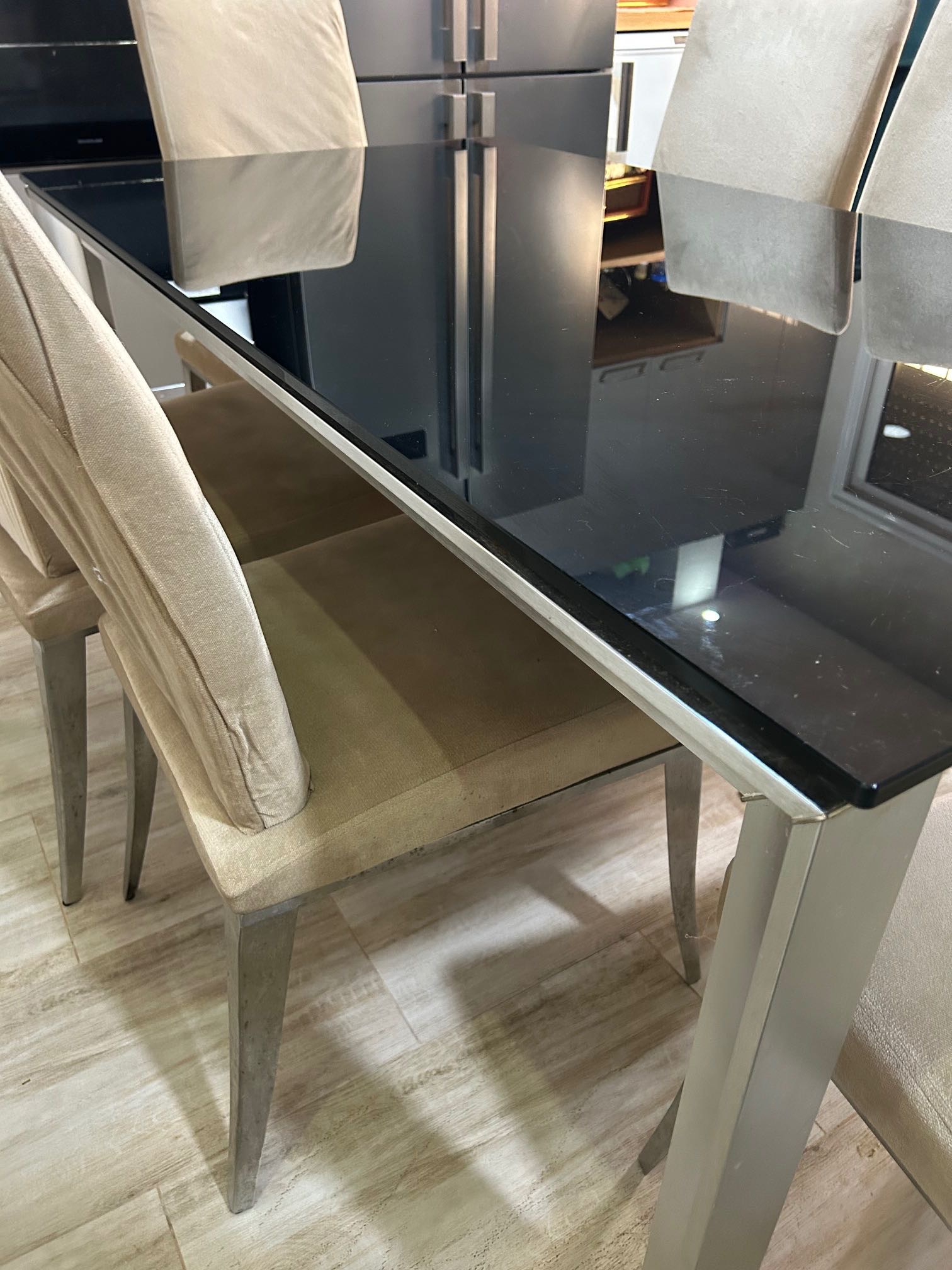  Table de cuisine + 6 chaises à Tunis - Photo 3