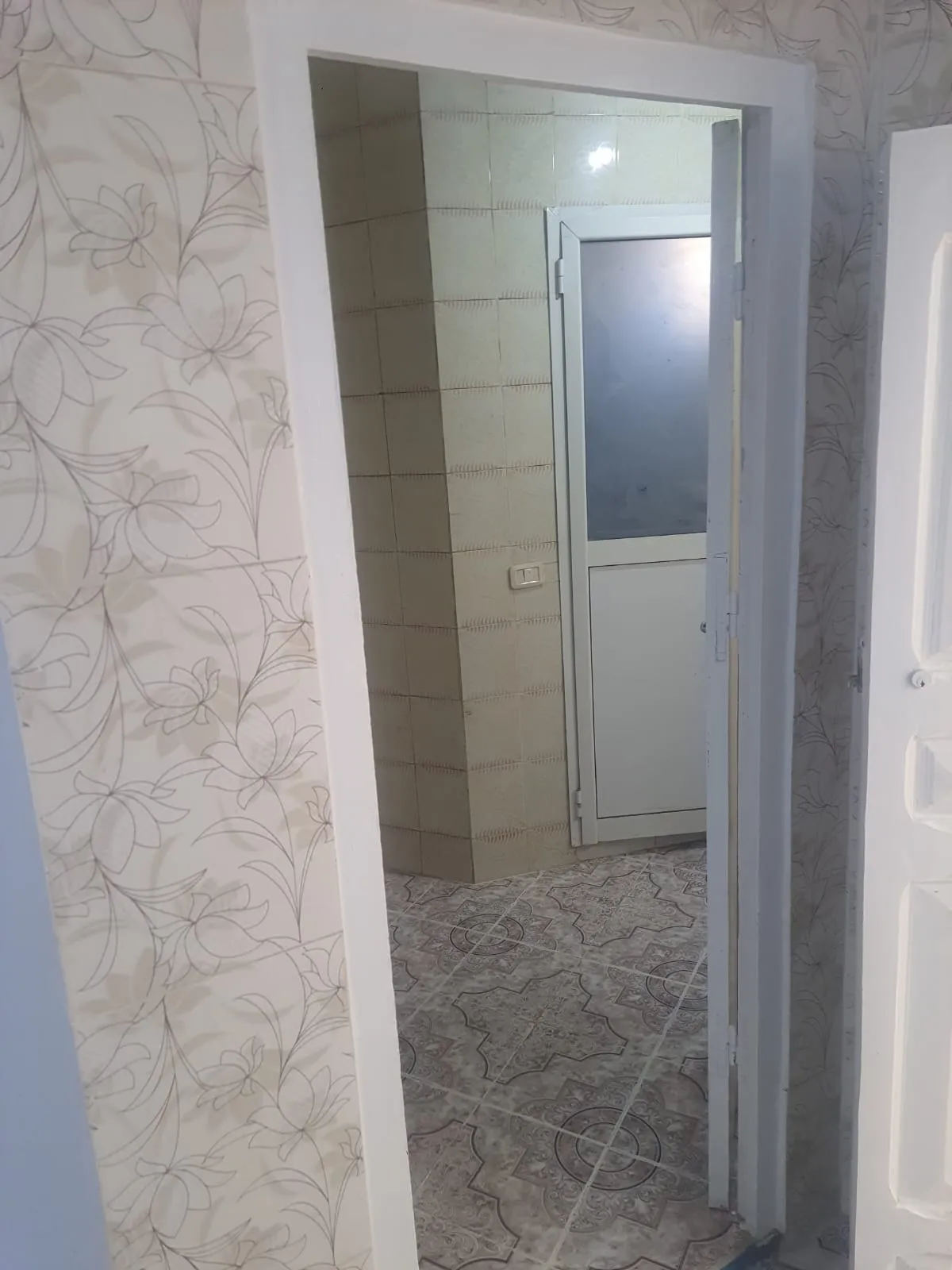  à vendre un S+1 à cité Ettahrir à Tunis - Photo 2