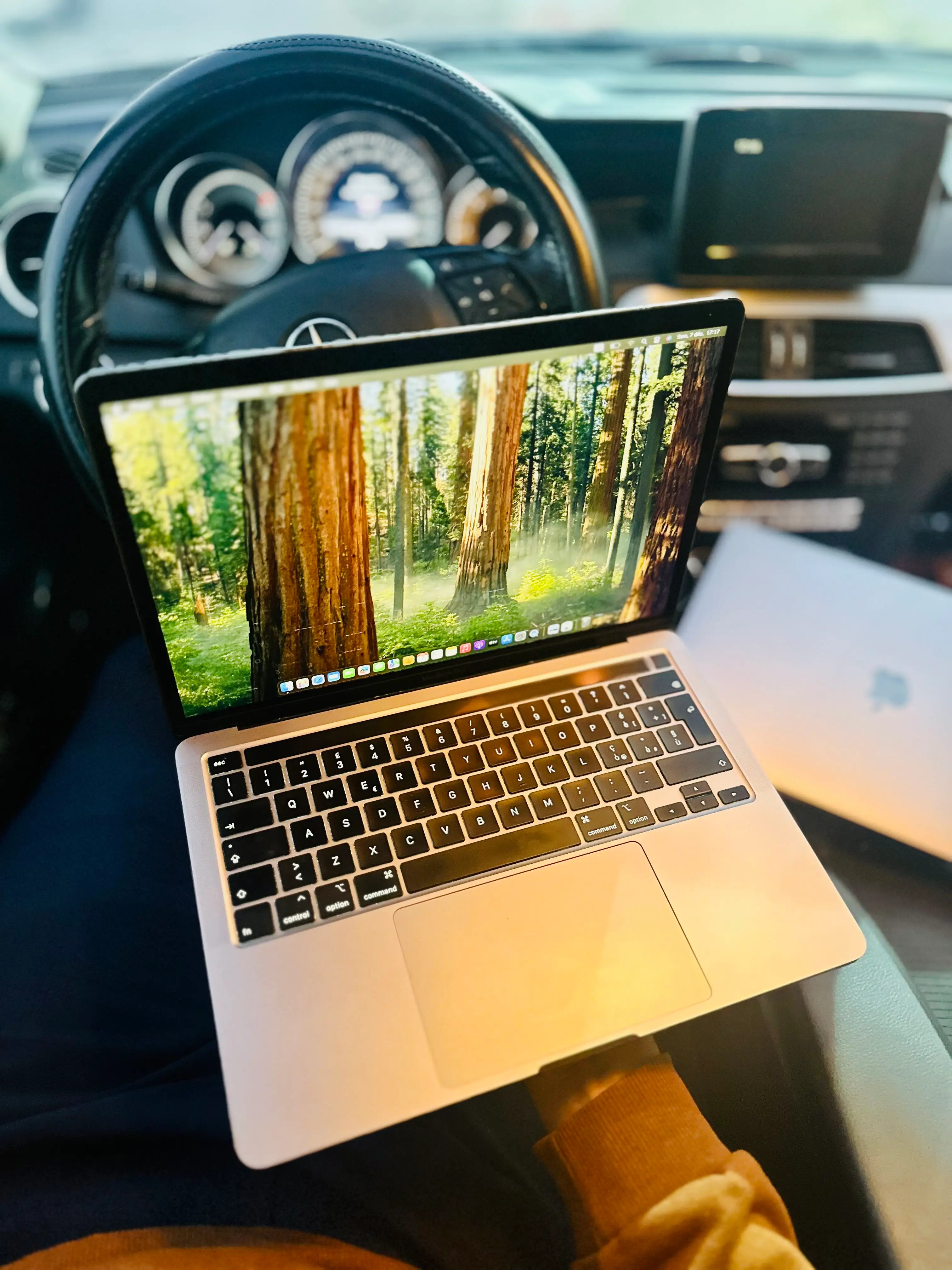  Macbook pro 2020 i5 16ram 500gb 