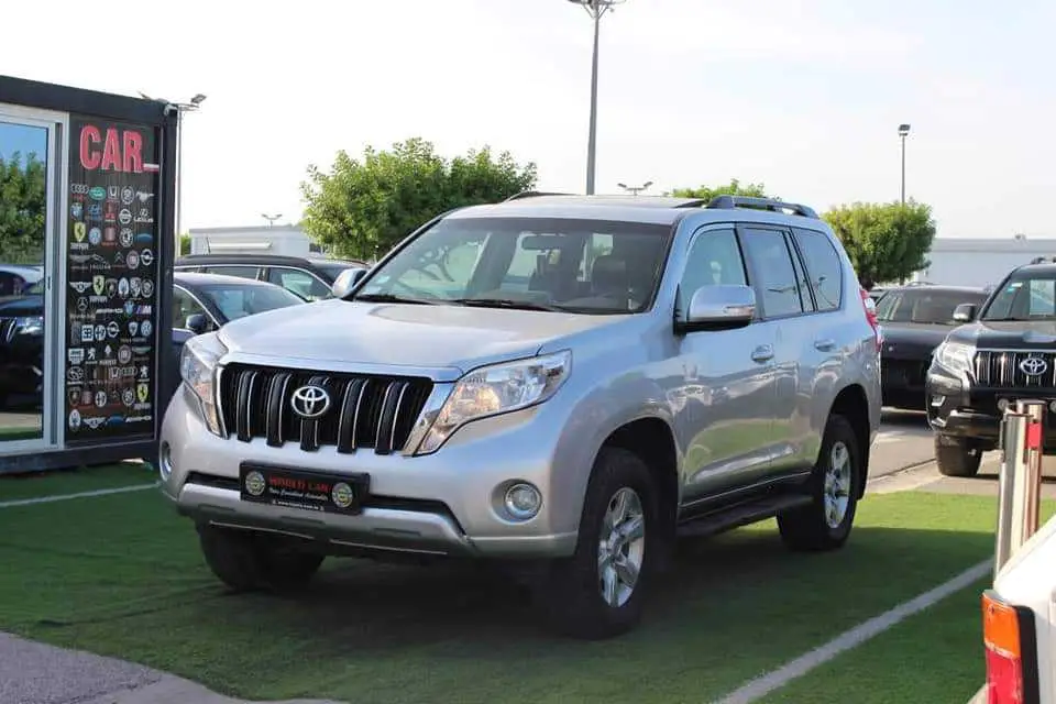  Toyota prado à Tunis - Photo 2