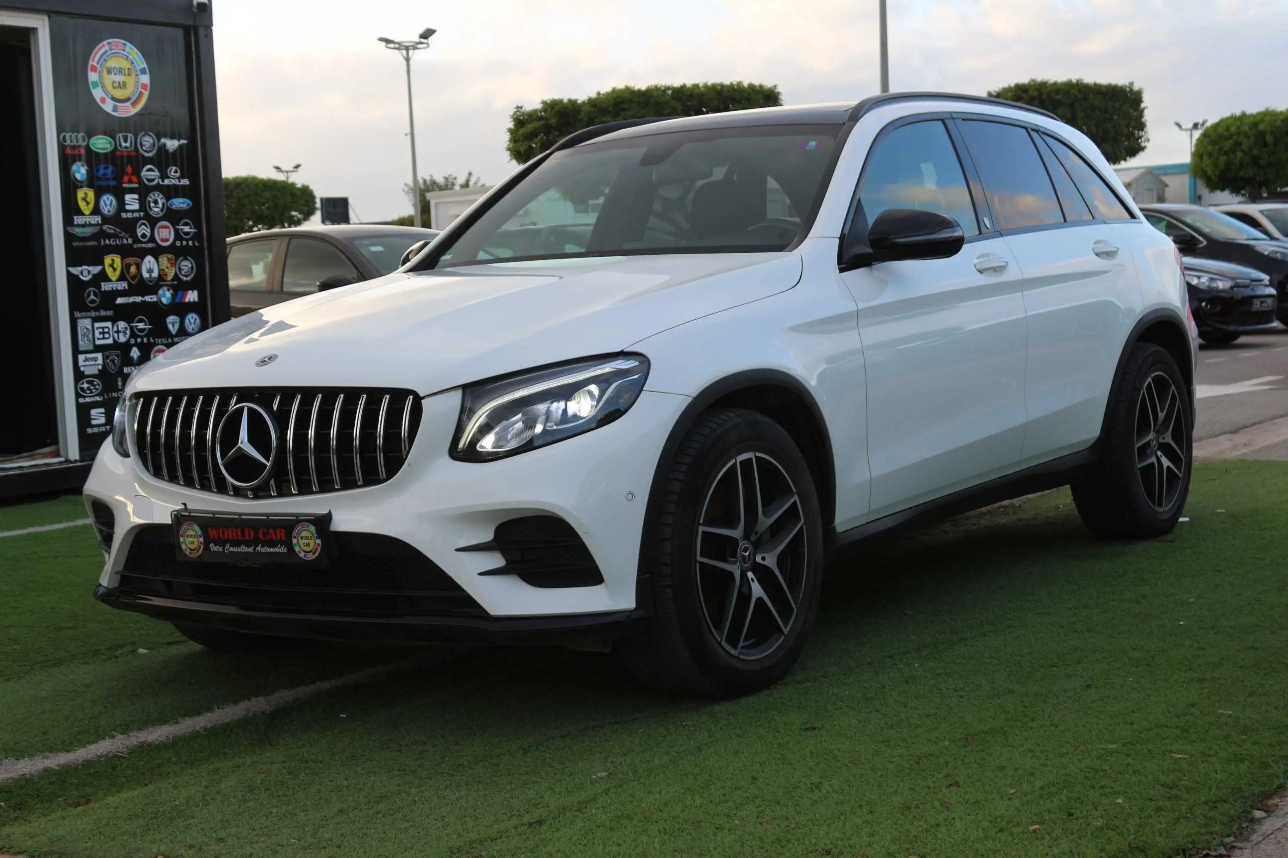  Mercedes GLC à Tunis - Photo 2