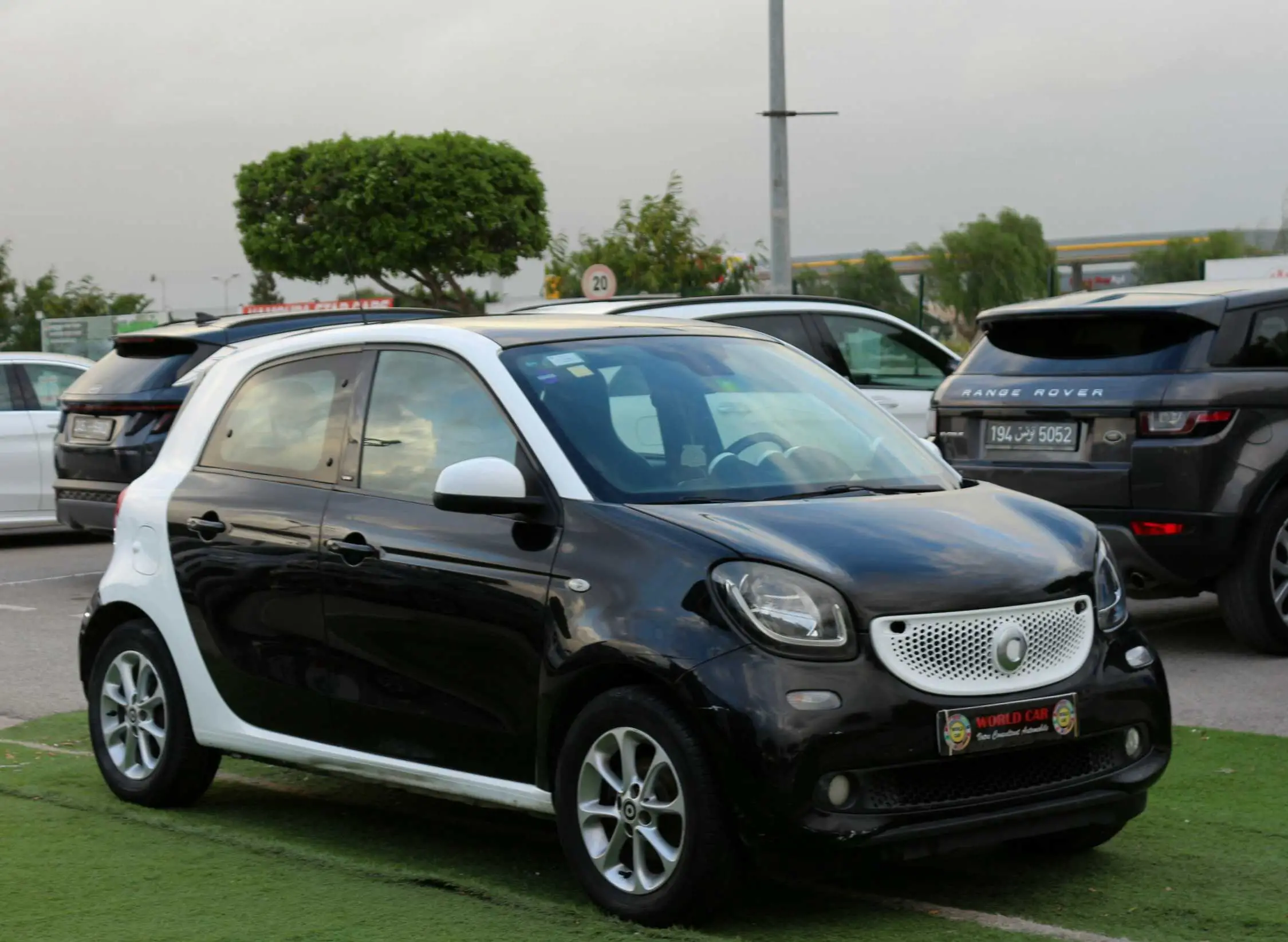  SMART FORFOUR à Tunis - Photo 3