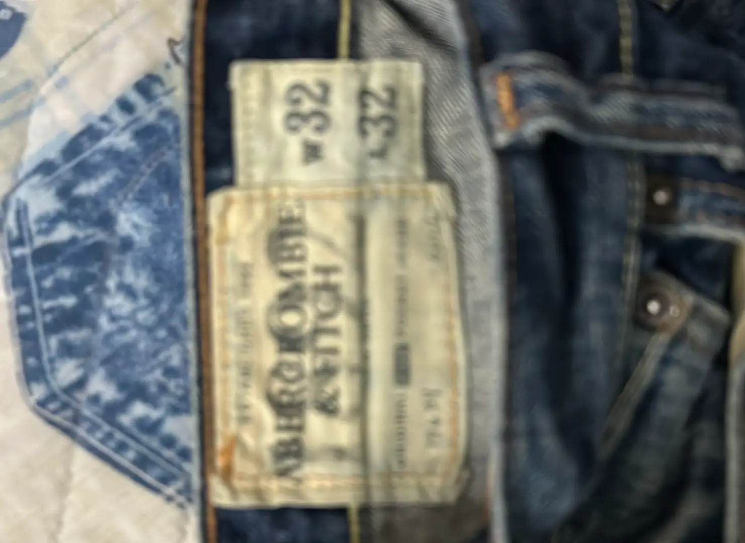  Abercrombie & Fitch à Ben Arous - Photo 2
