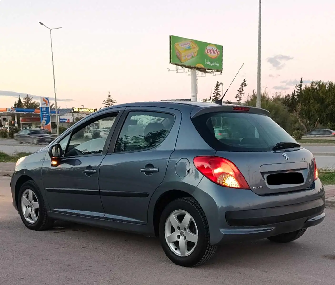  ???? peugeot 207 hdi 1.4 à Ariana - Photo 2