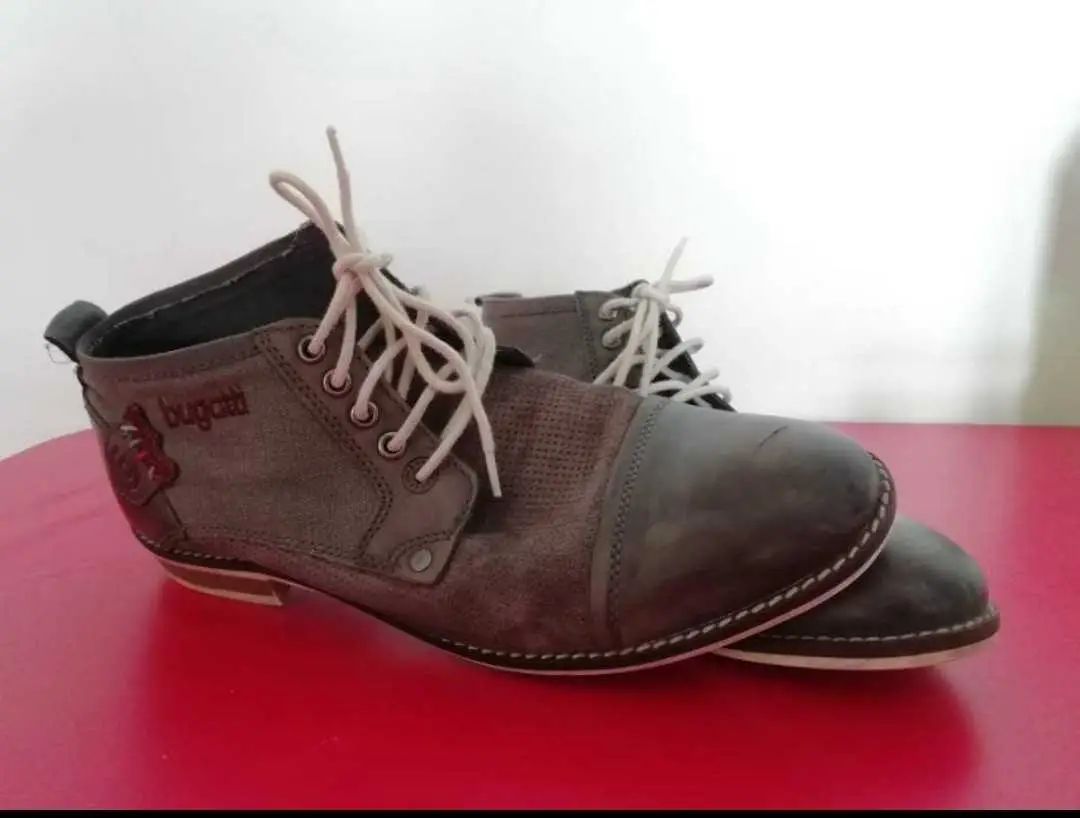 Chaussure Bugatti pt 42 à Manouba - Photo 3