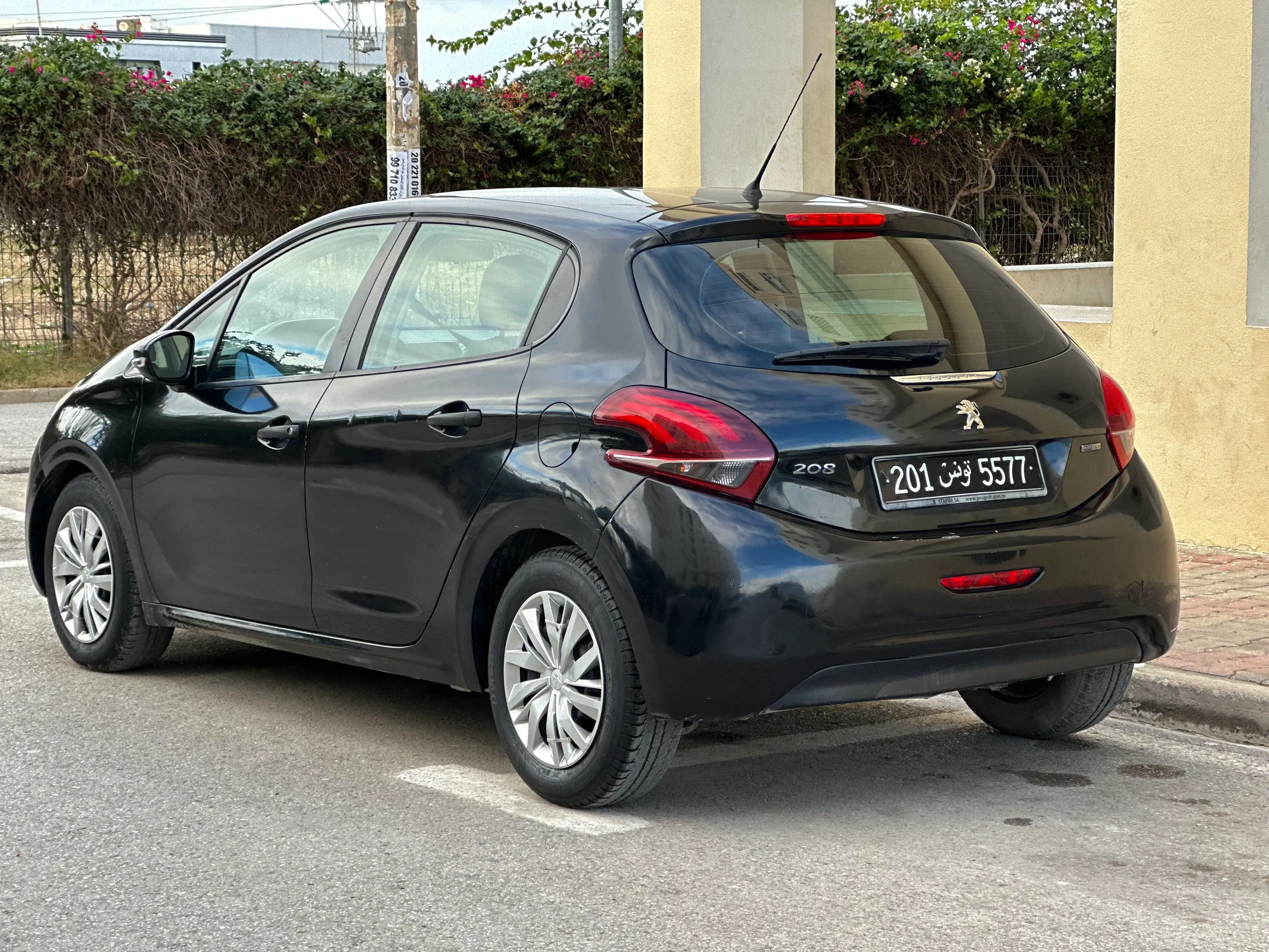 208 Peugeot à Ben Arous - Photo 3