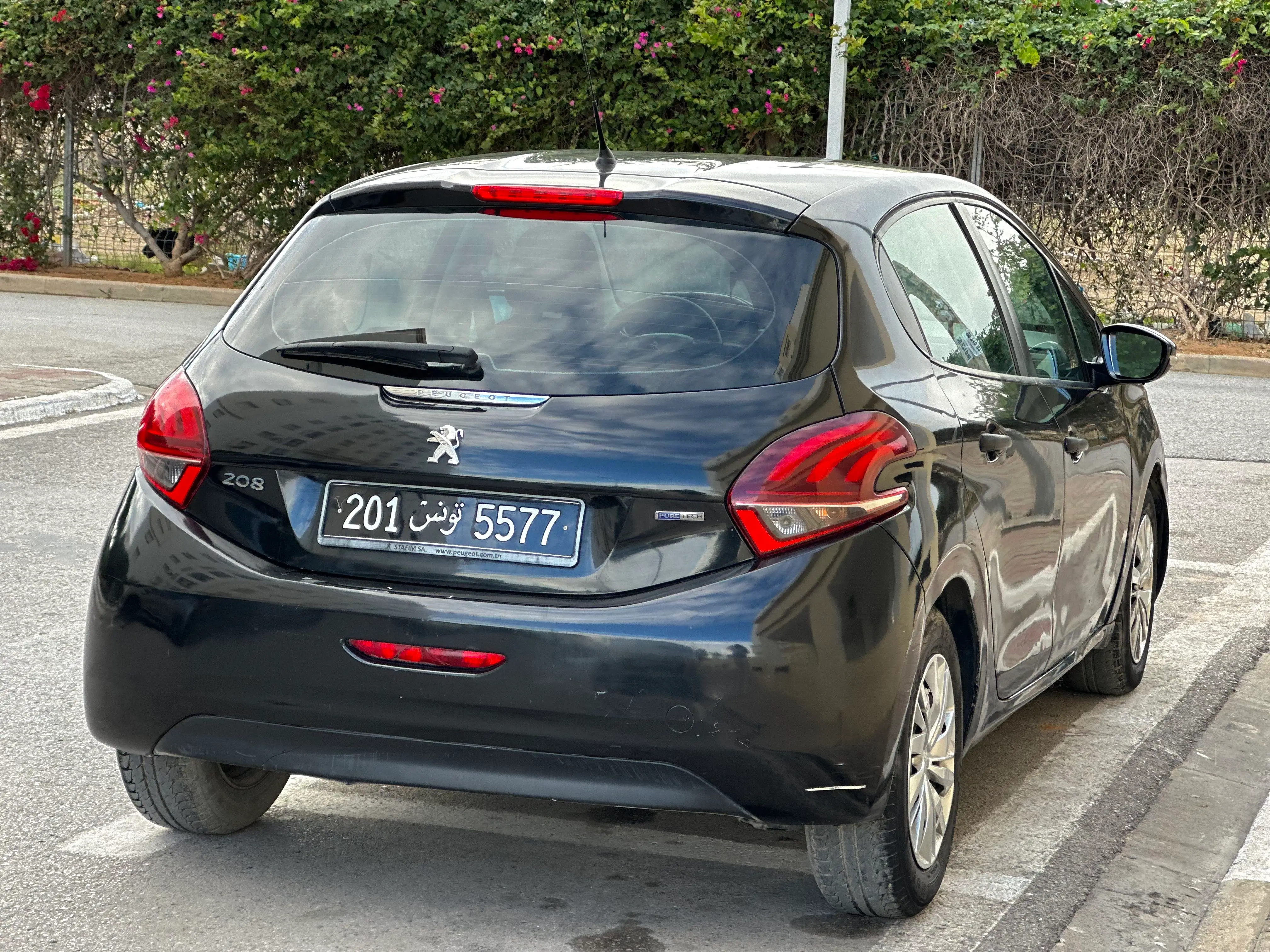  208 Peugeot à Ben Arous - Photo 2