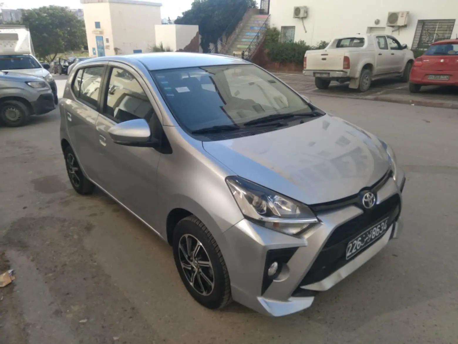  Toyota yaris tout option 1mains à Ariana - Photo 3