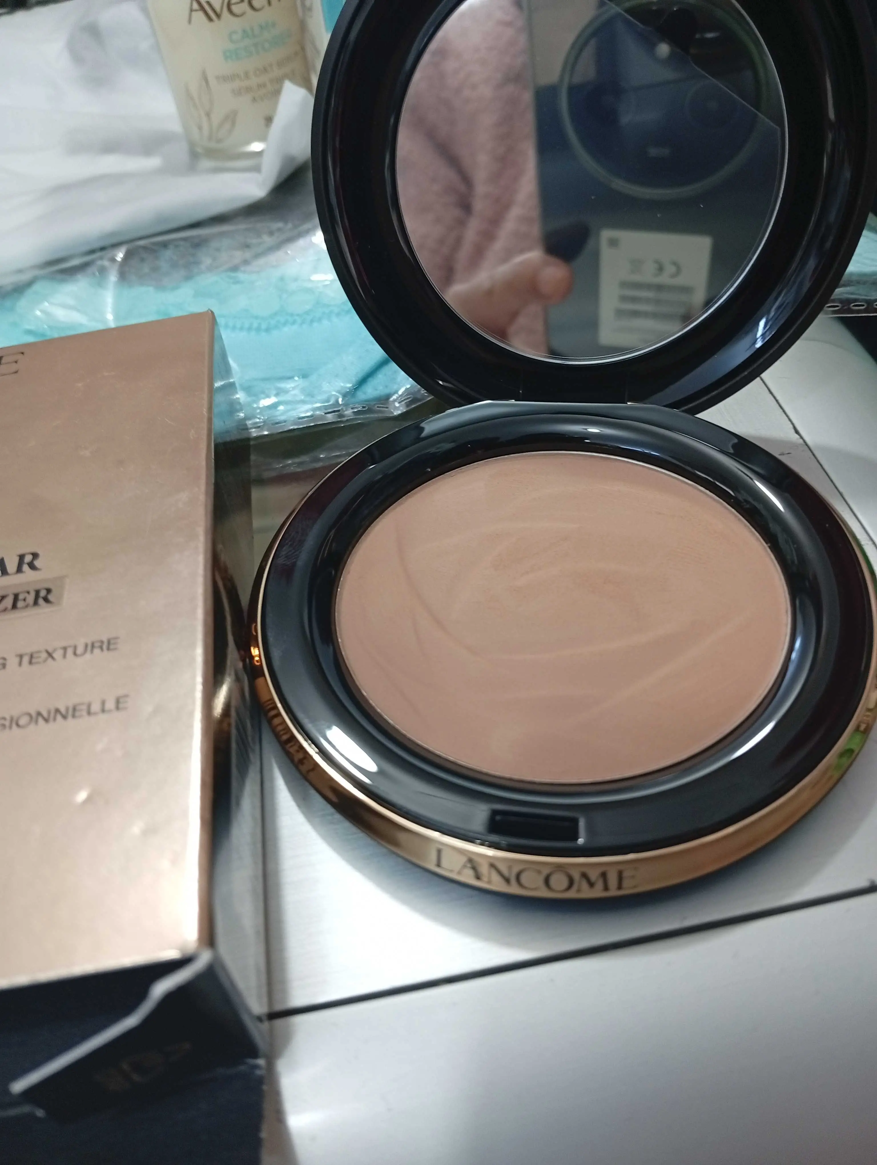  Fond de teint Lancôme à Ben Arous - Photo 3