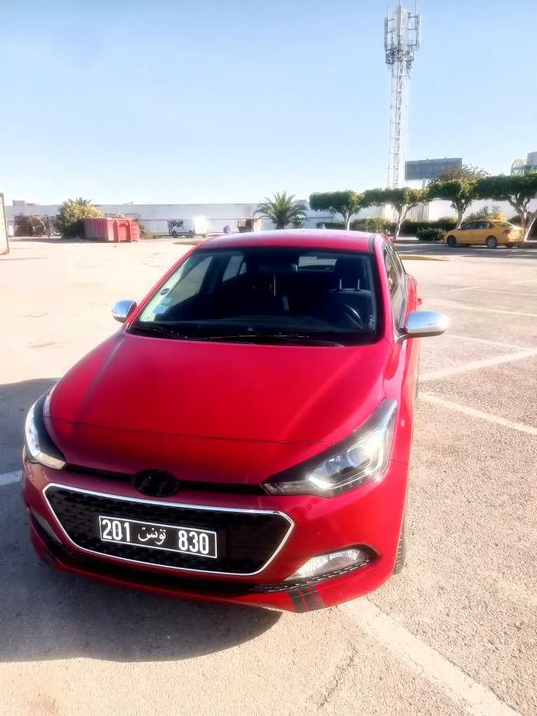  Hyundai i20 GLS HIGH GRADE à Tunis - Photo 3