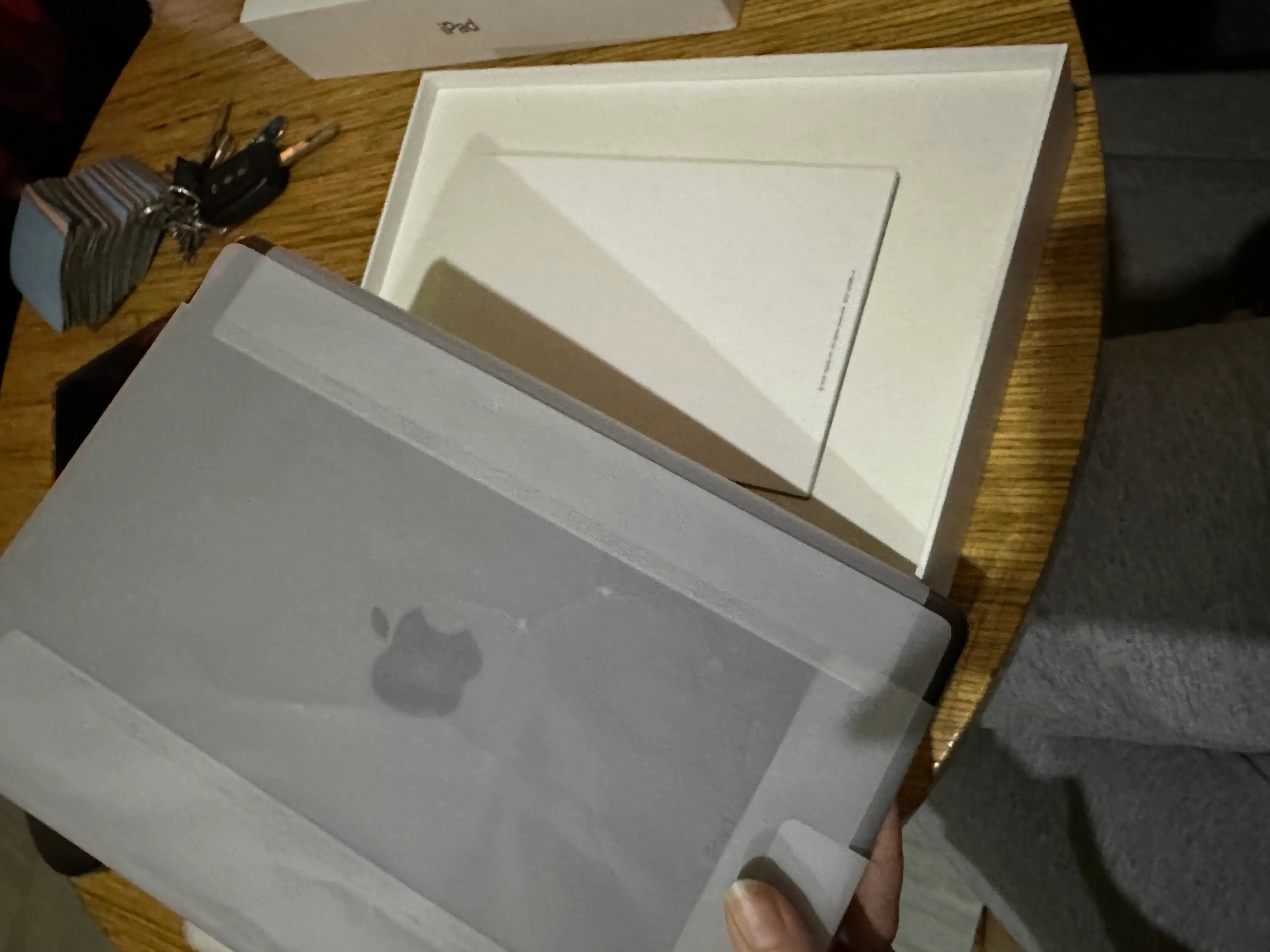 Macbook pro m2 max 32/1T cacheté