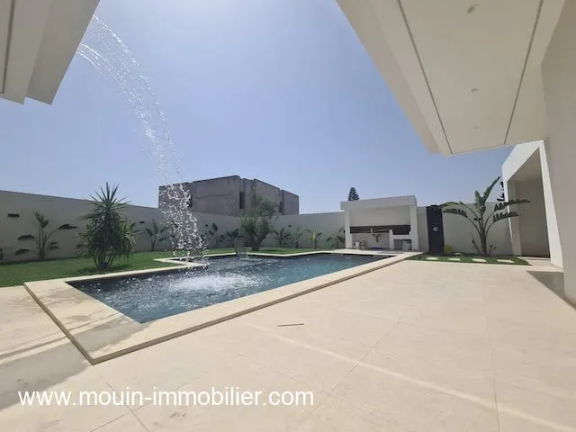  À vendre un appartement S+2 situé à L'AOUINA avec une superficie de 123 m² 
